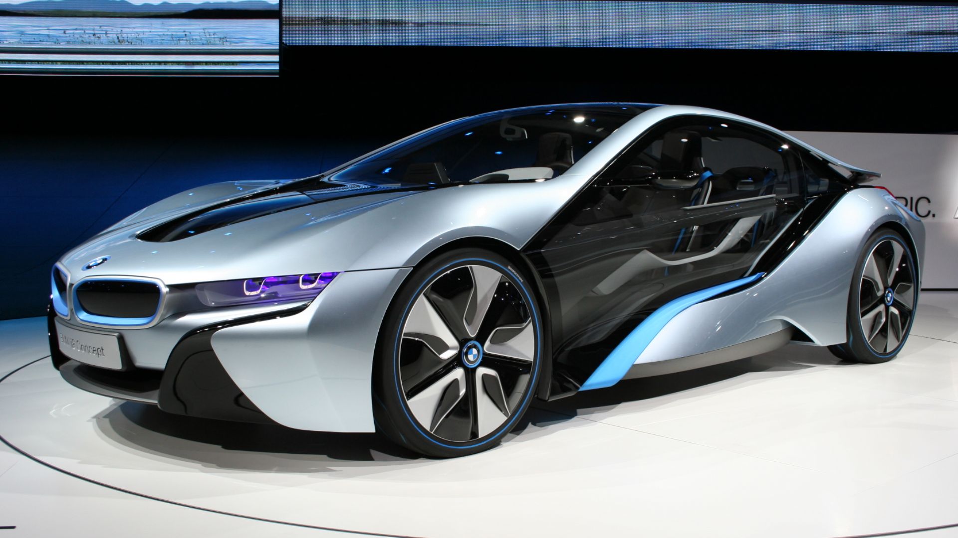 File:BMW i8 Concept IAA.jpg
