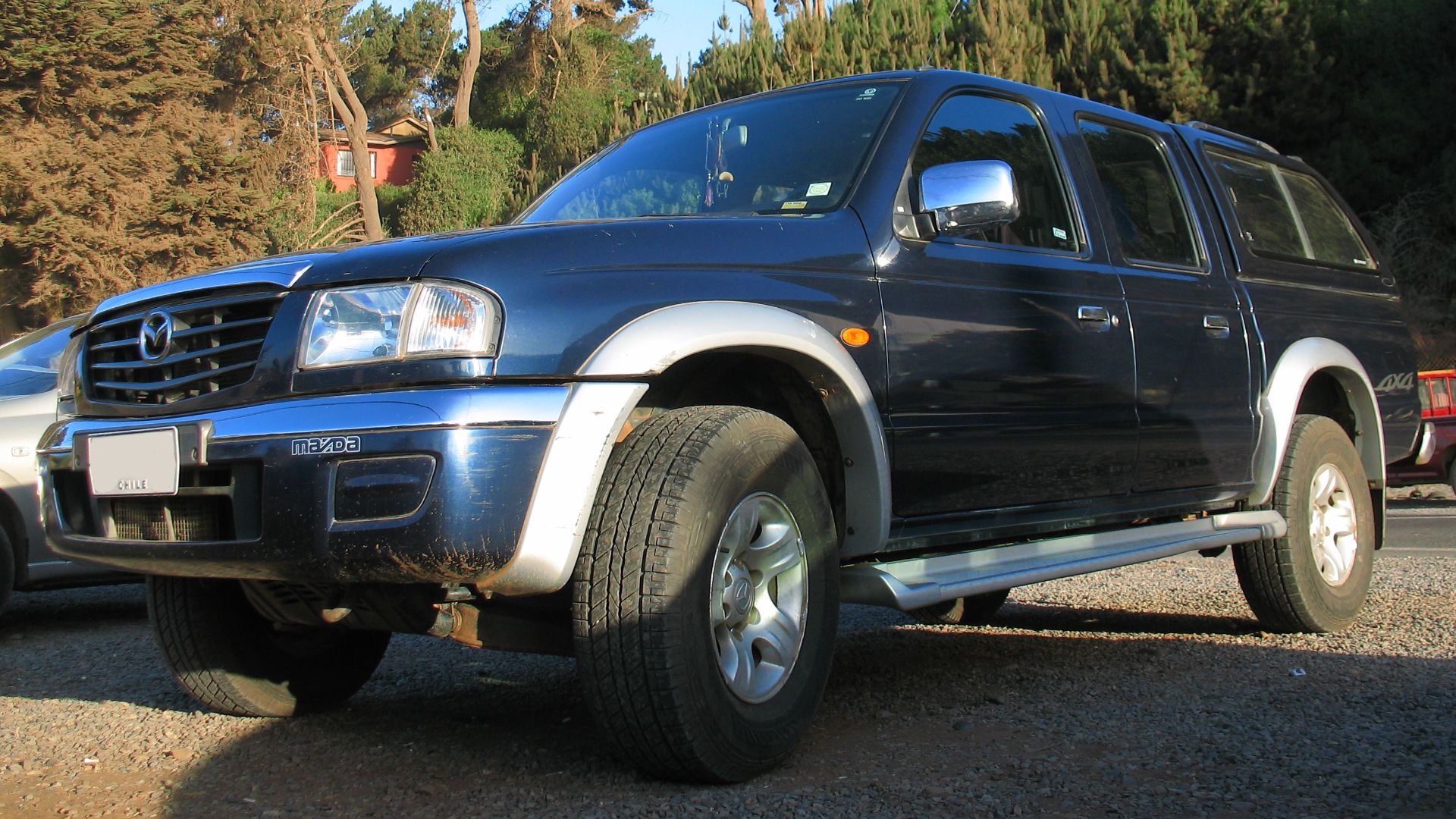 File:Mazda B 2500 Crew Cab 4x4 2004 (13393780345).jpg