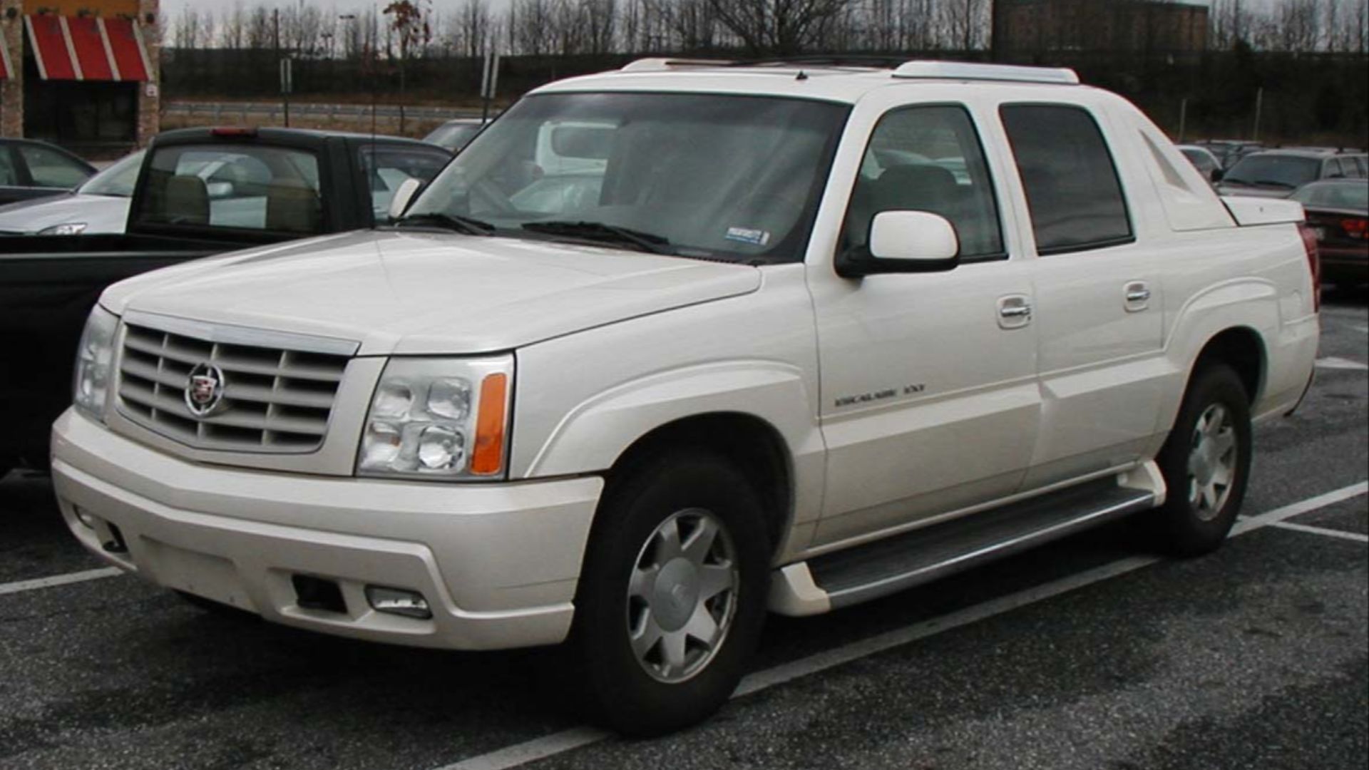 File:Cadillac-Escalade-EXT.jpg