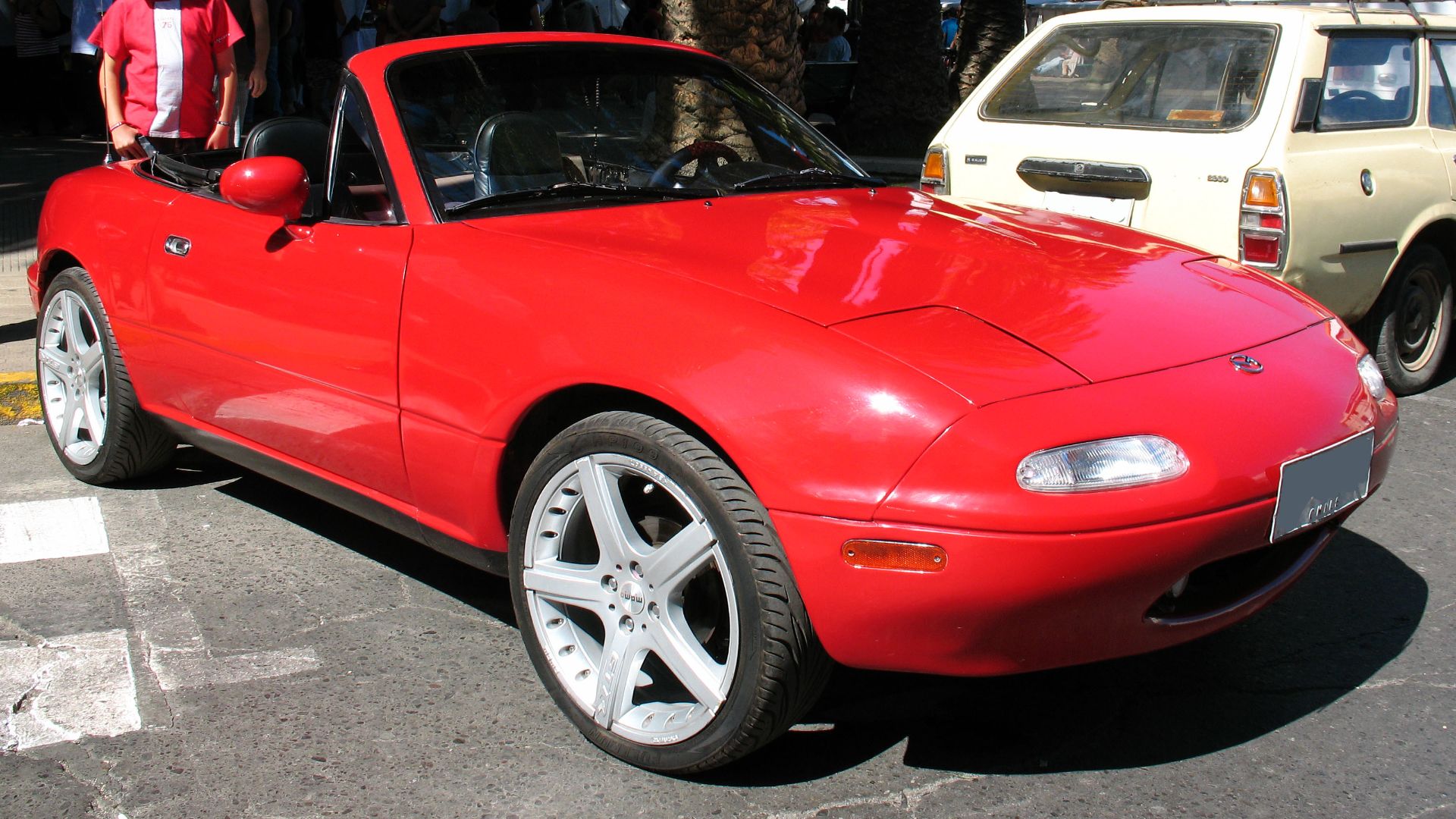 File:Mazda MX-5 Miata 1990 (10282399175).jpg