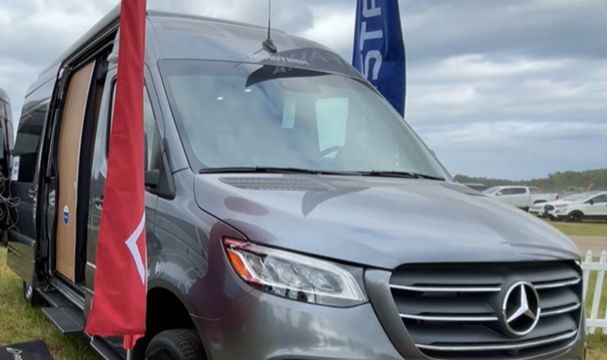 2024 Roadtrek Agile SS