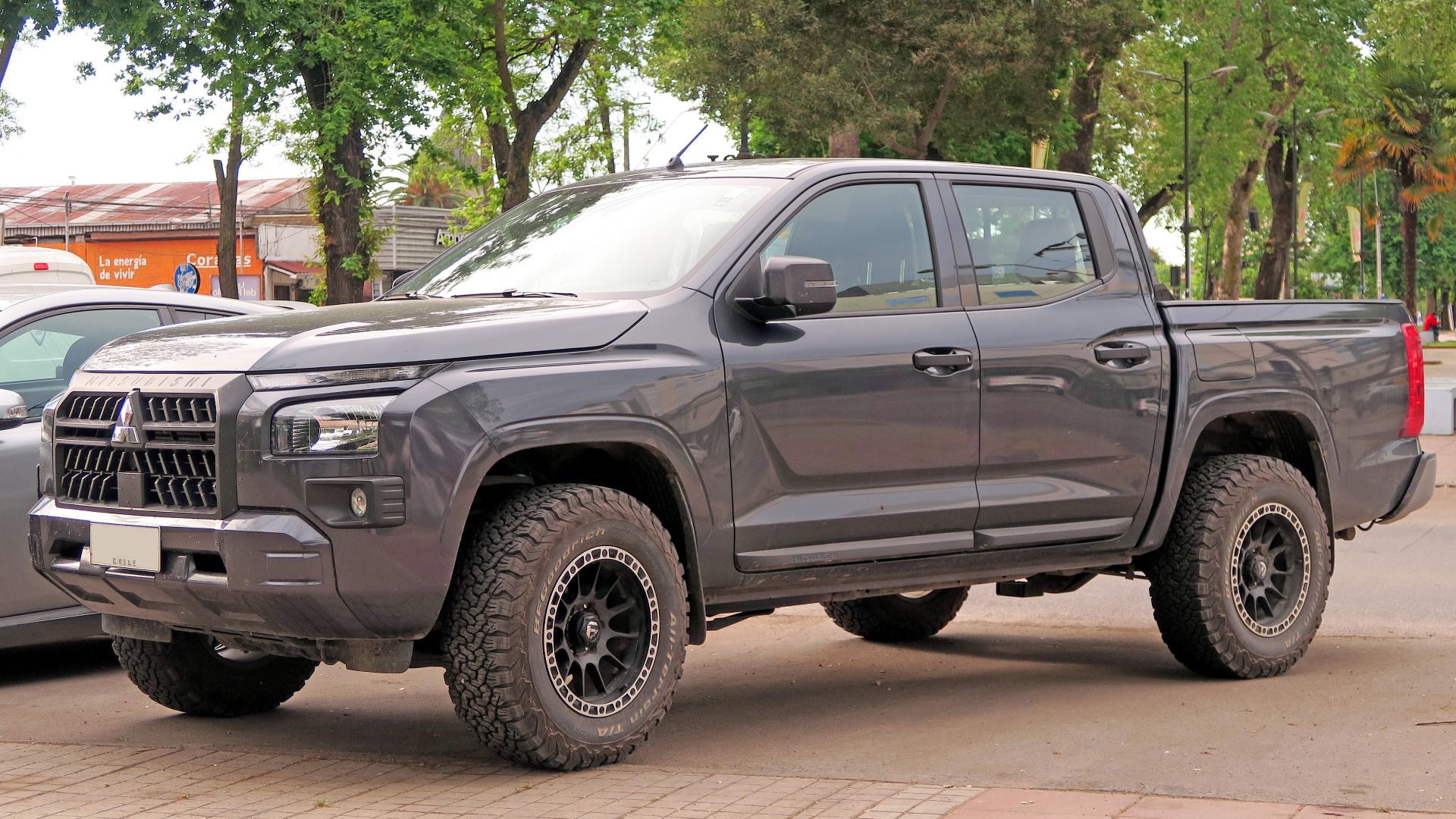 File:Mitsubishi L200 Katana 2025 (54167928712).jpg