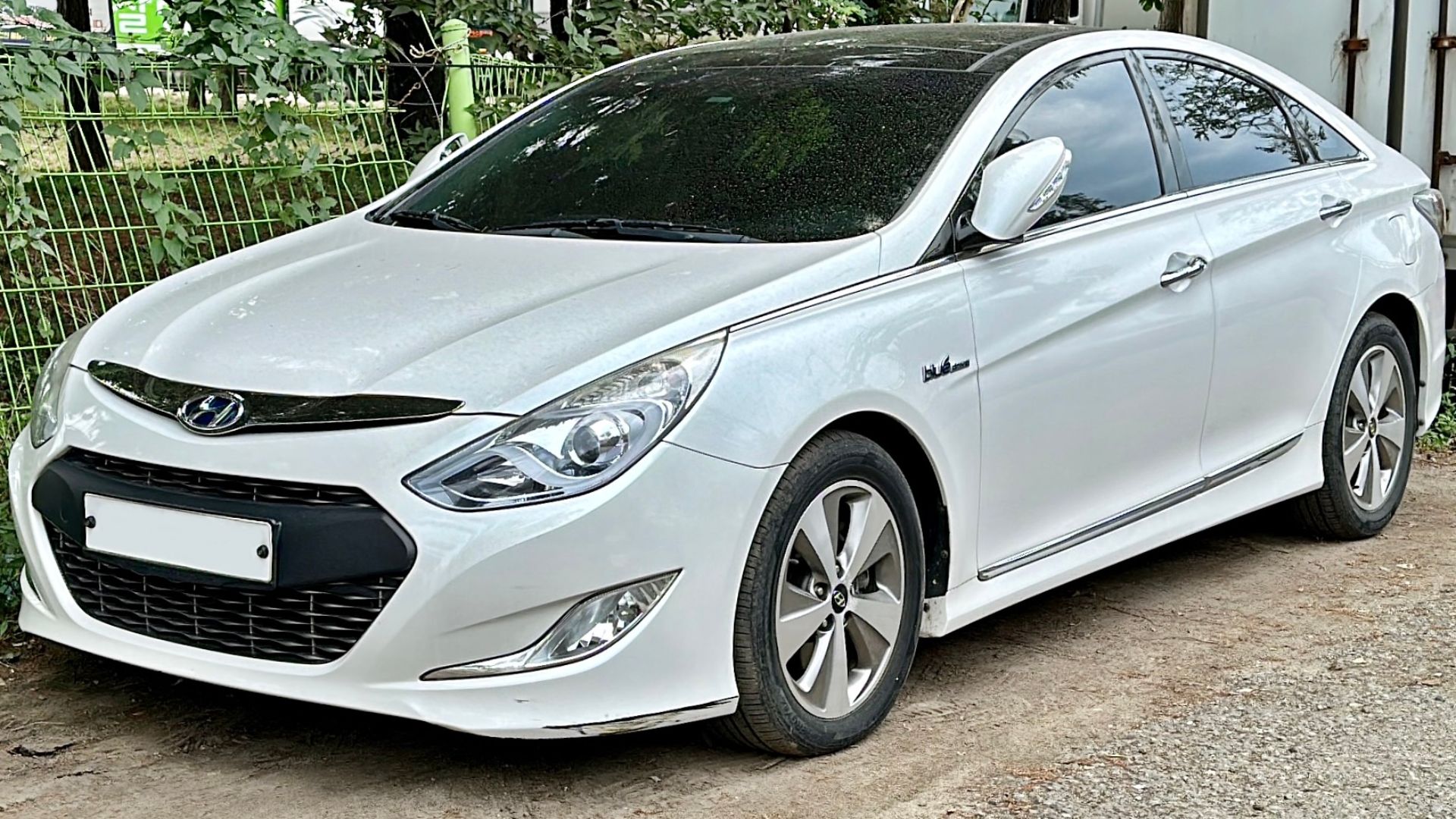 File:0 Hyundai Sonata Hybrid (YF) 1.jpg