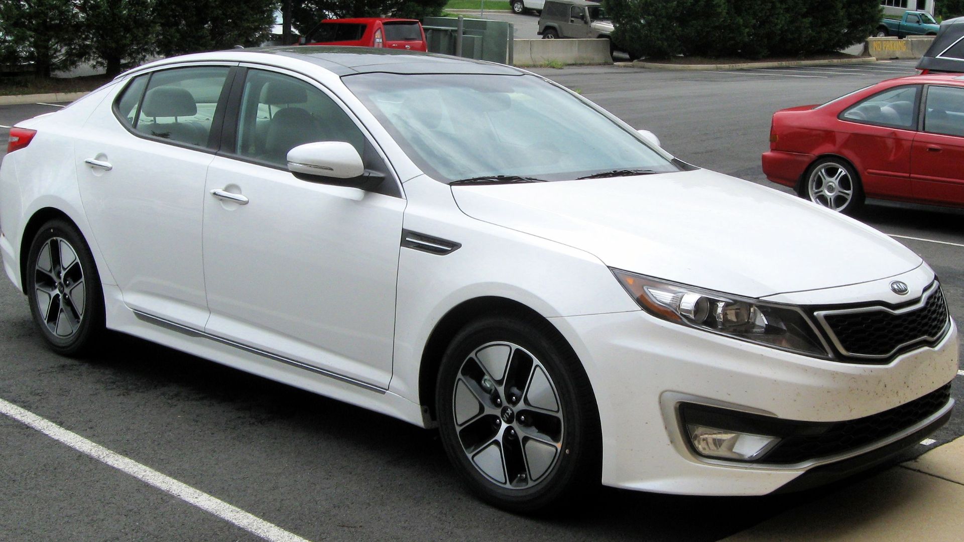 File:2011 Kia Optima Hybrid -- 05-19-2011.jpg