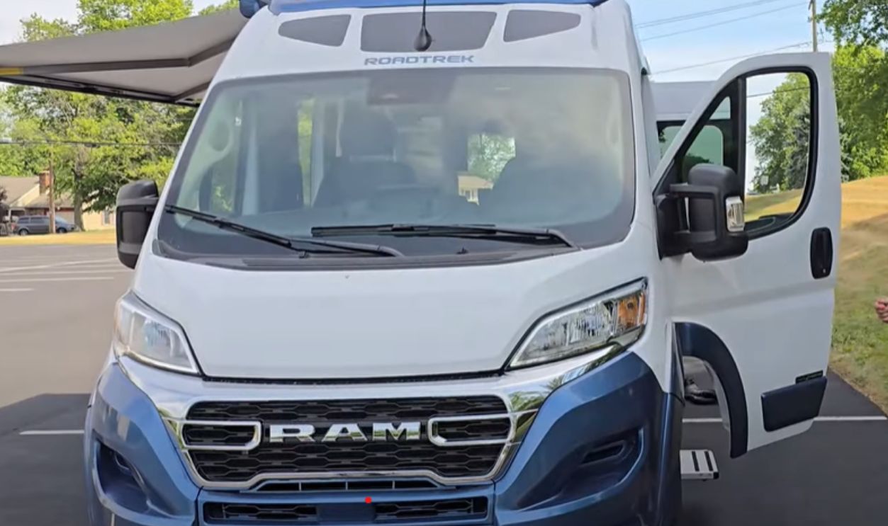 2024 Roadtrek SS-Ion