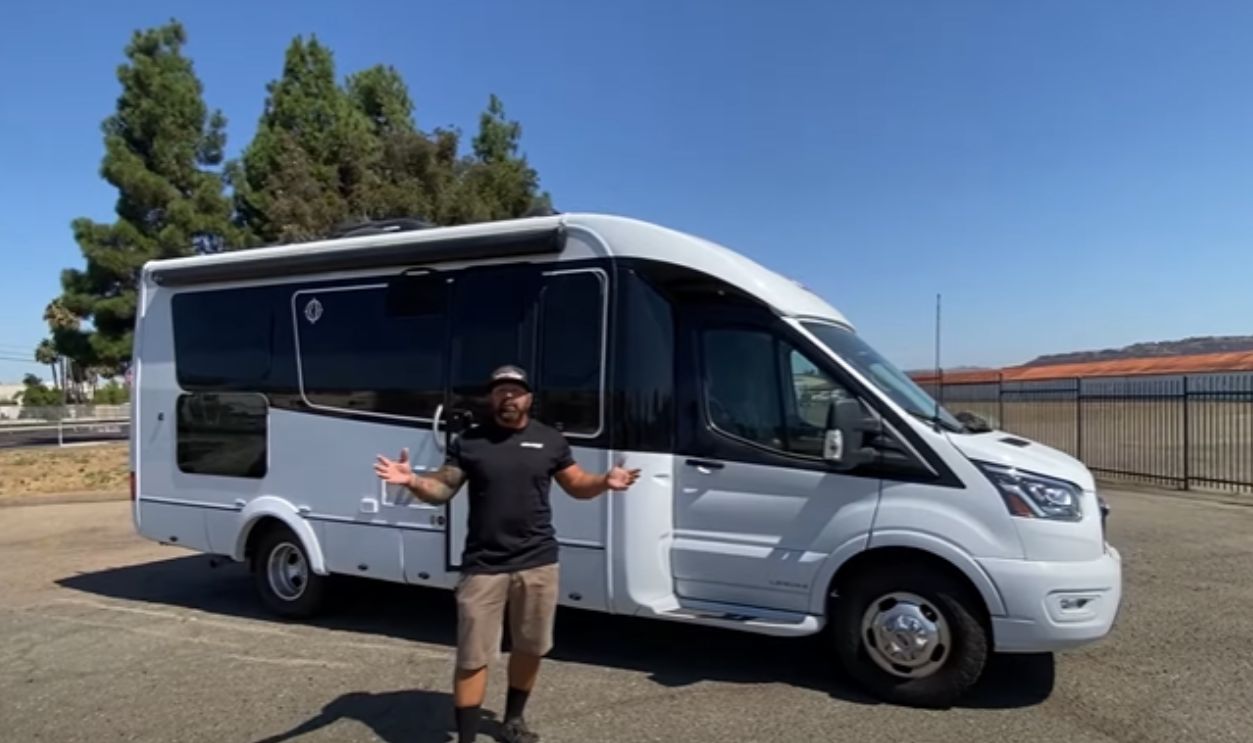 2024 Leisure Travel Vans Wonder RTB