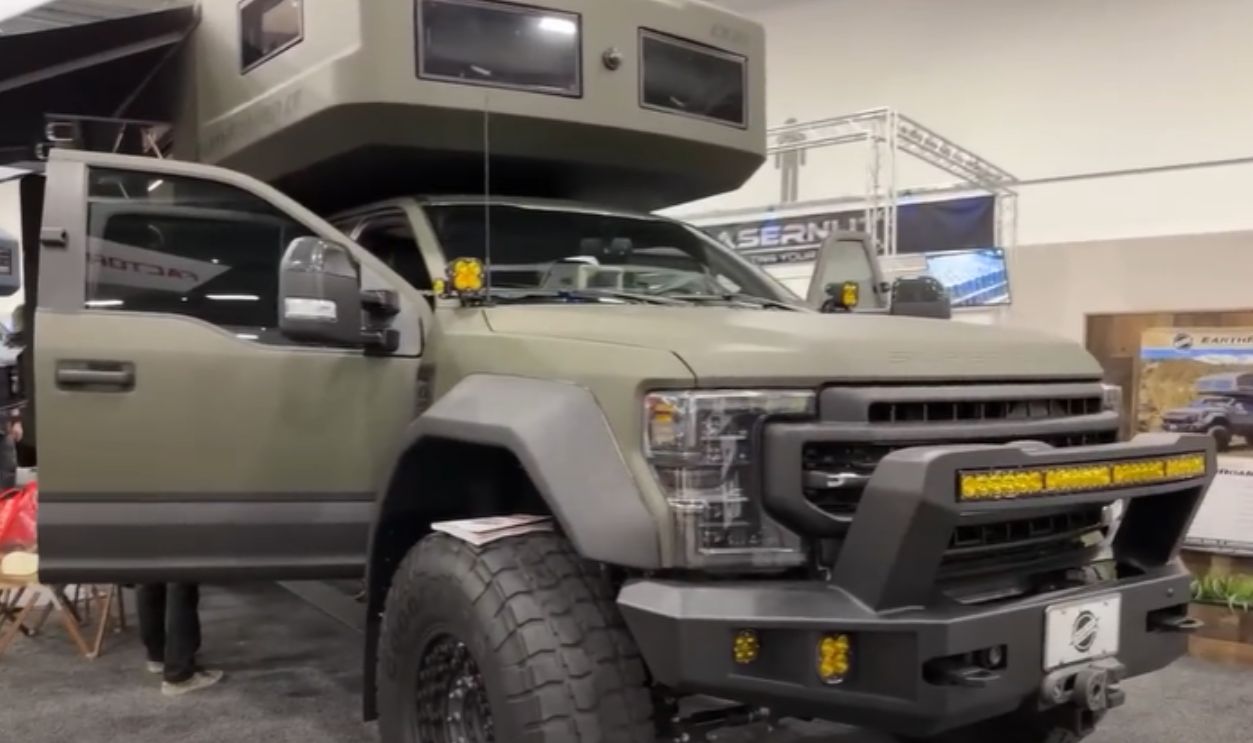 #1 - EarthRoamer LTi (Ford F‑550‑Based)