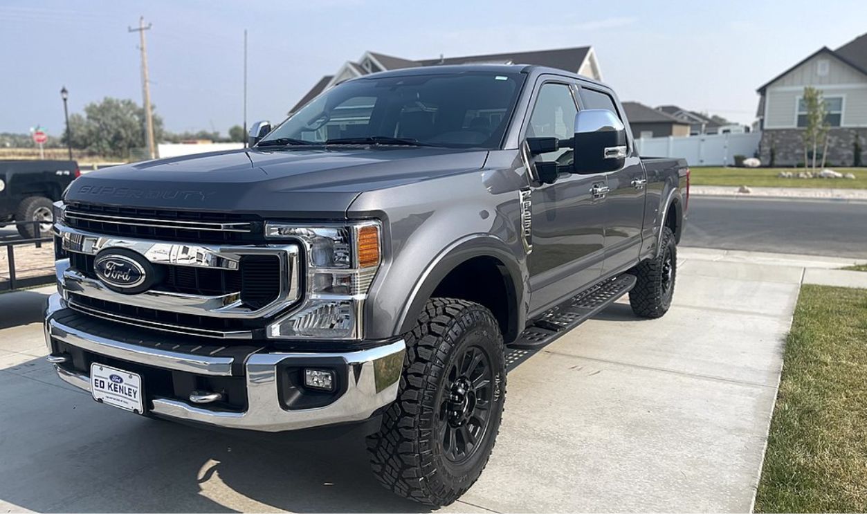 Ford F-250 Tremor (7.3L Gas)