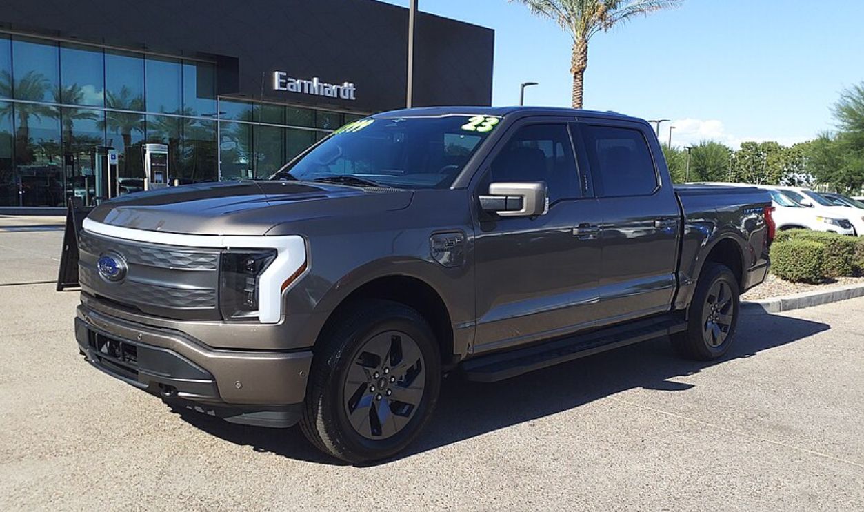 Ford F-150 Lightning Extended Range