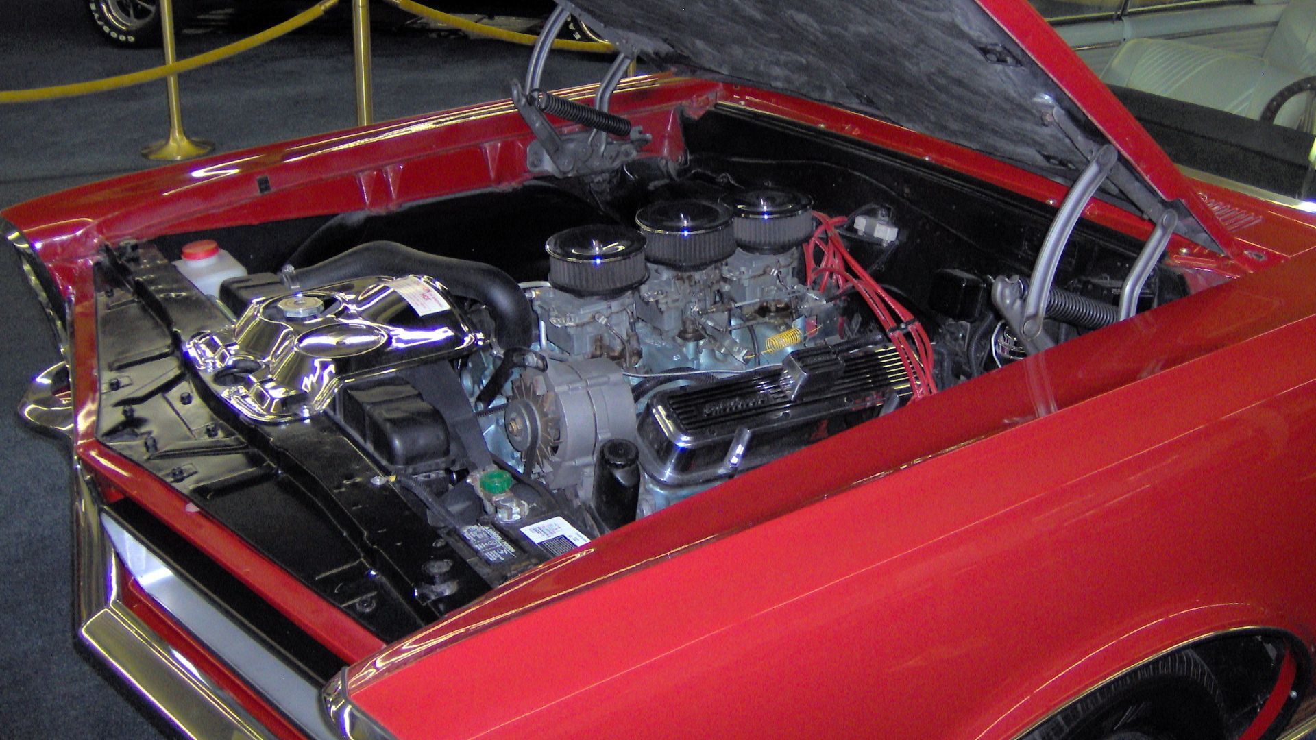 File:1965 Pontiac GTO Tri-Power engine.JPG
