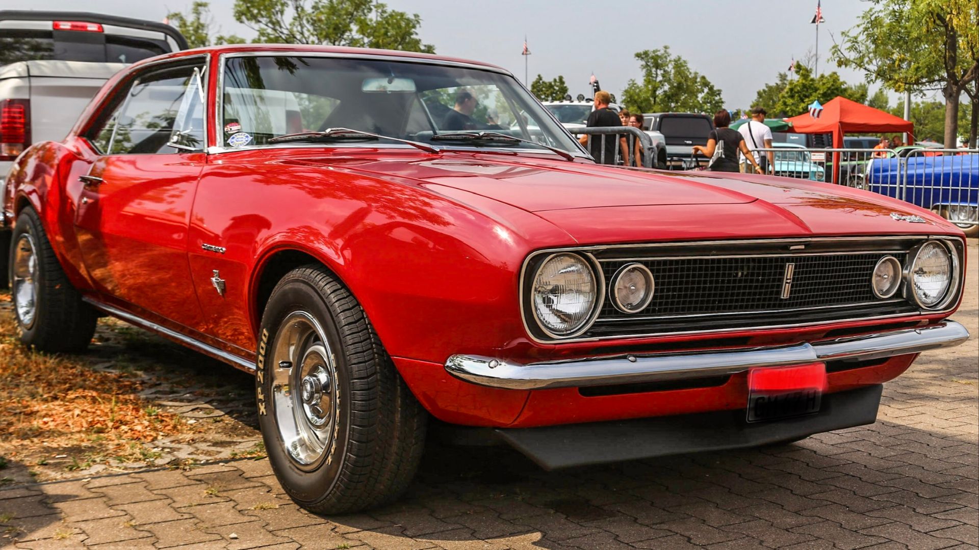 File:1967 Chevrolet Camaro Coupé Front rot.jpg