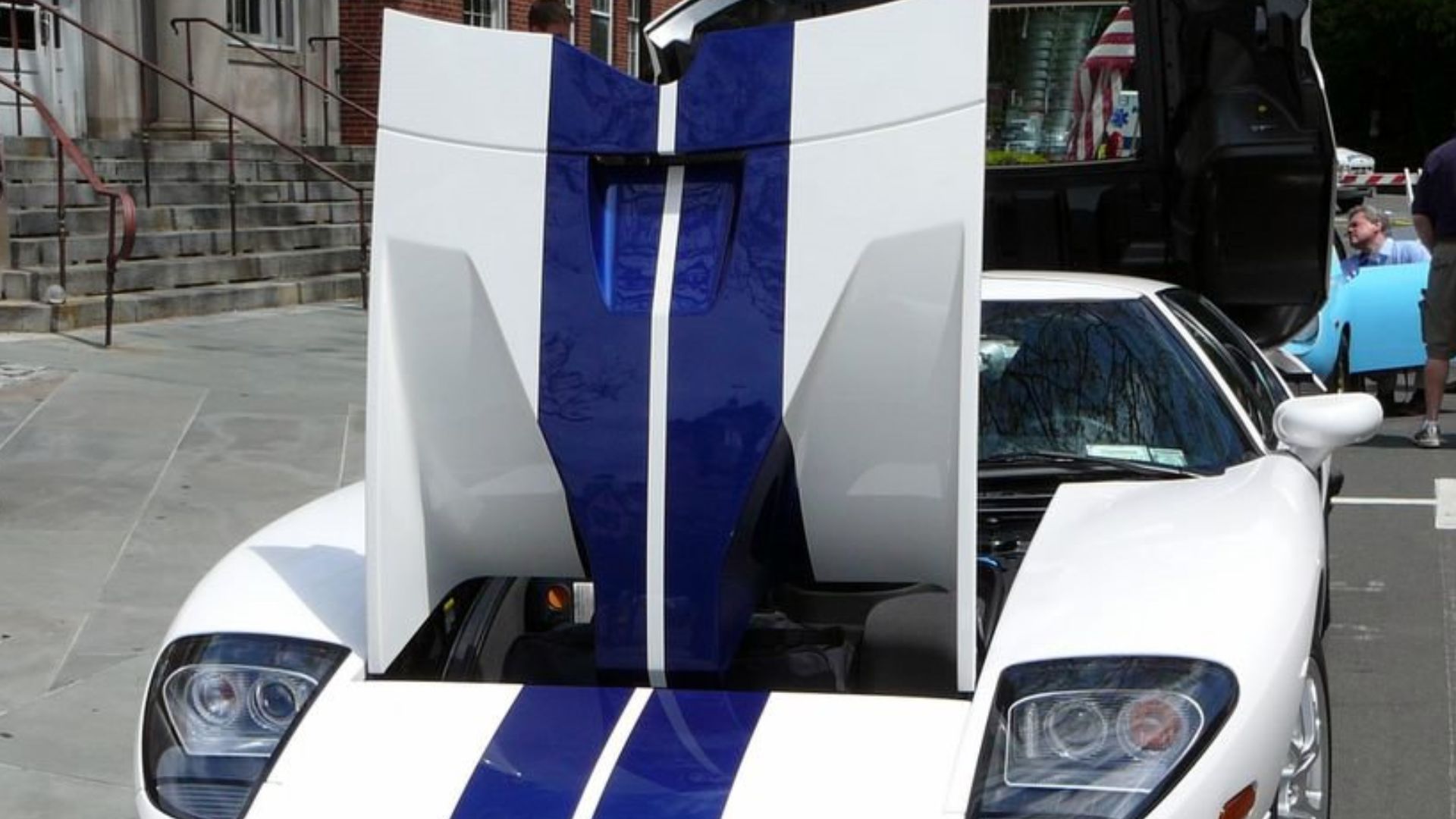 File:SC06 2005 Ford GT.jpg