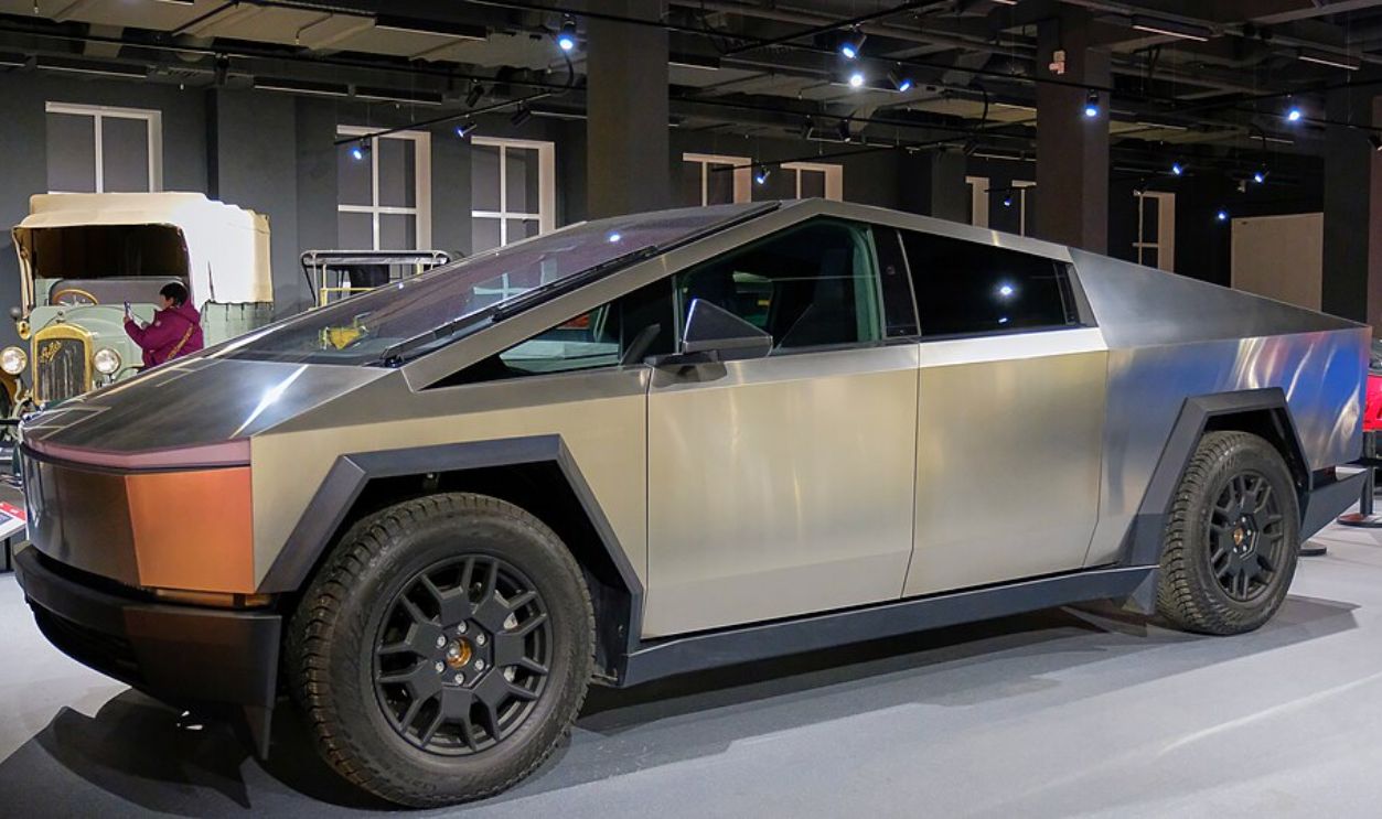 Tesla Cybertruck Tri-Motor (Claimed)