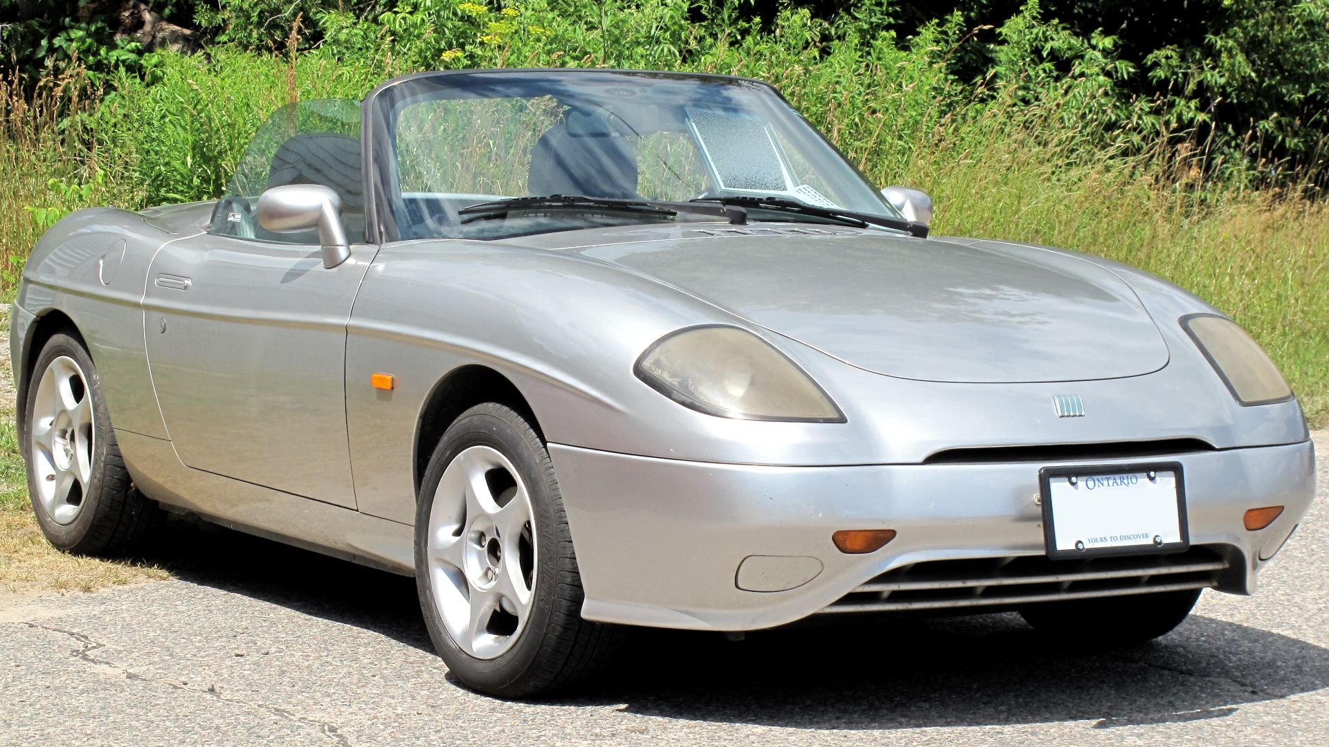 File:1998 Fiat Barchetta in Grigio Steel, Front Right, 07-23-2022.jpg