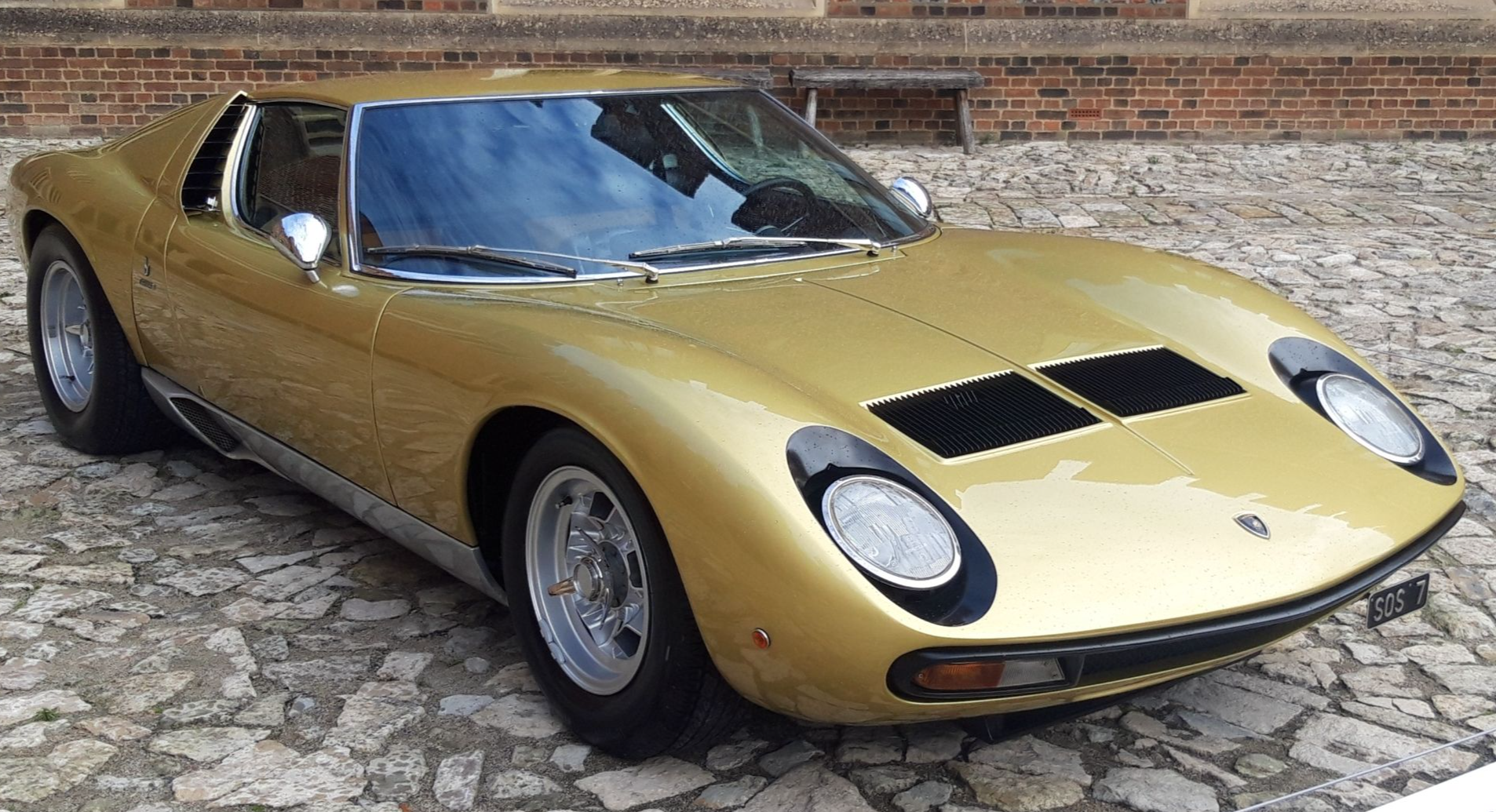 File:1971 Lamborghini Miura P400 SV Speciale.jpg
