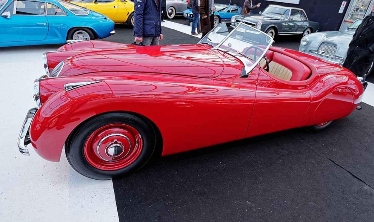 Jaguar XK120 Alloy Roadster–Specs