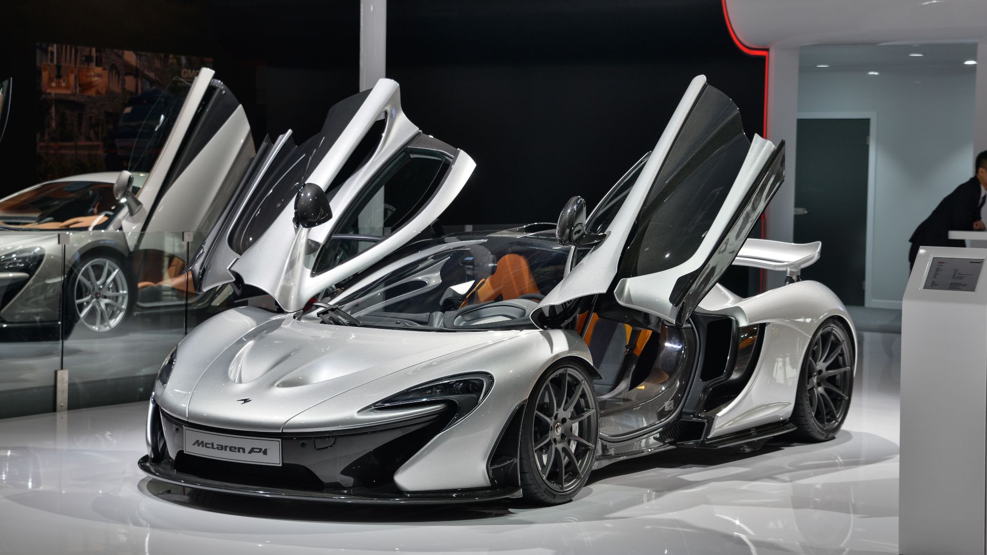 File:McLaren P1 (17184239187).jpg