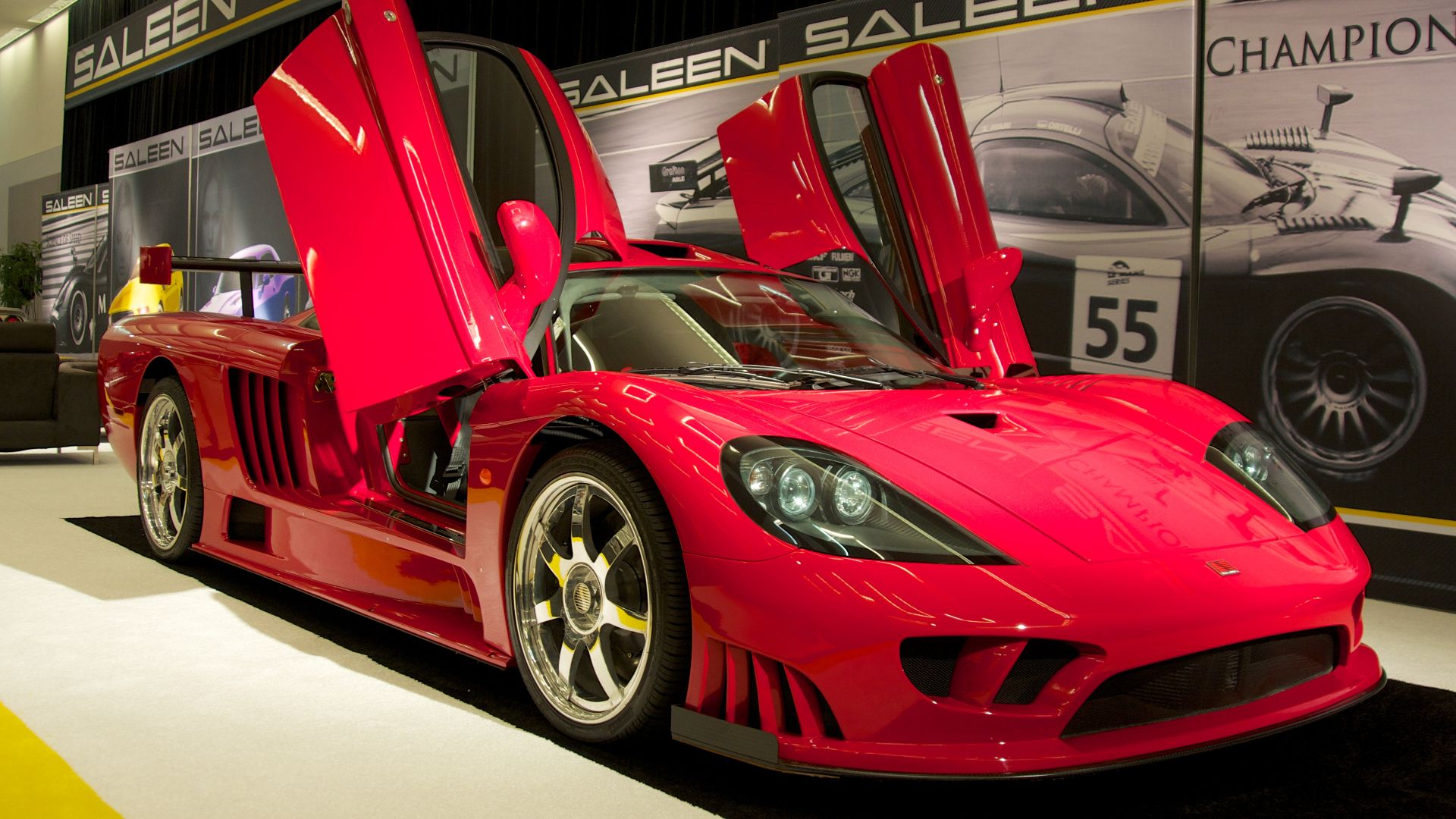 File:Saleen S7 (8228619567).jpg