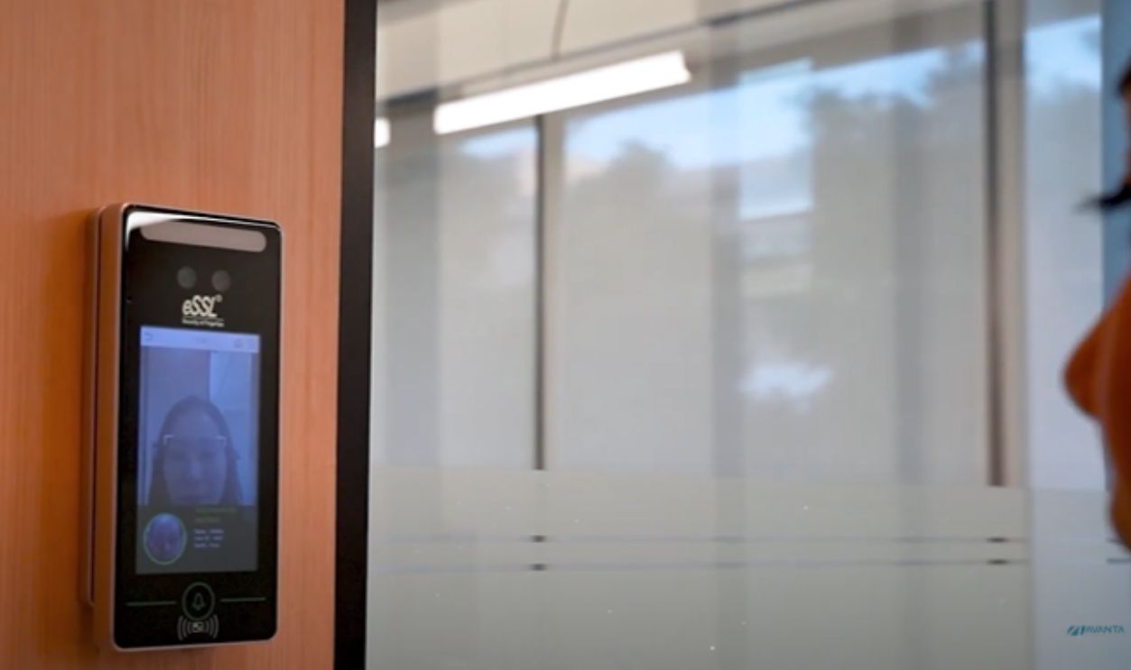 Facial Recognition Entry