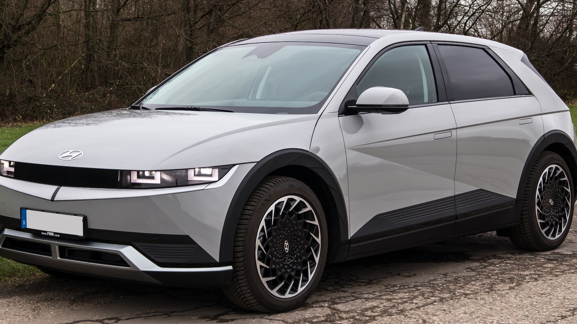 File:Hyundai Ioniq 5 AWD Techniq-Paket – f 31122024.jpg