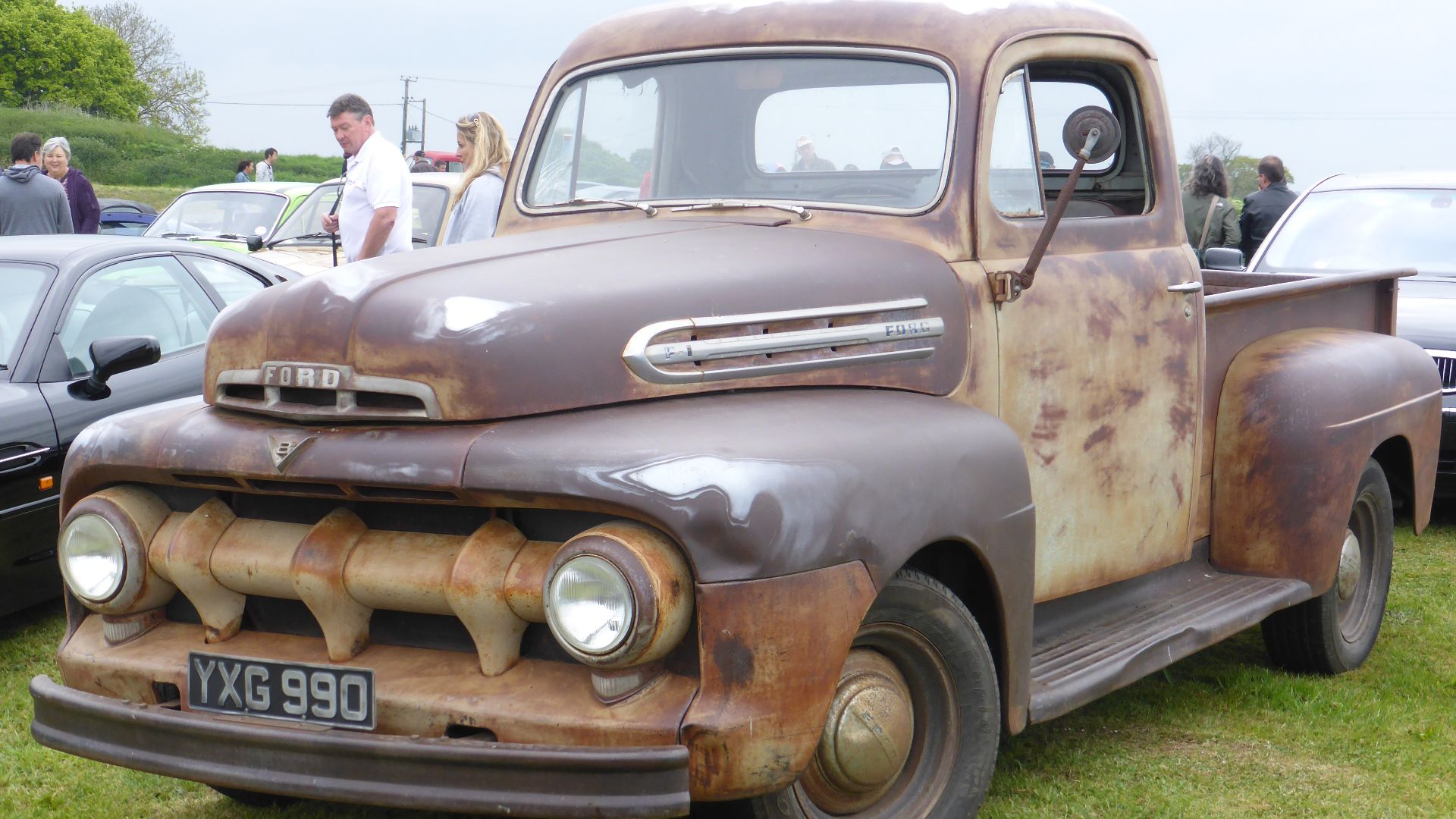 File:Ford F-100 (1951) (34548171865).jpg
