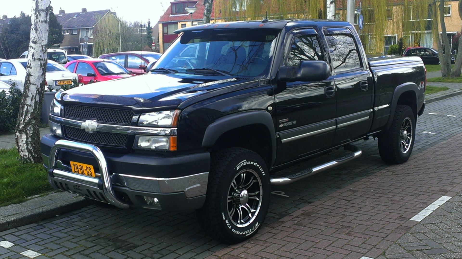 File:Chevrolet Silverado 2500 HD.jpg