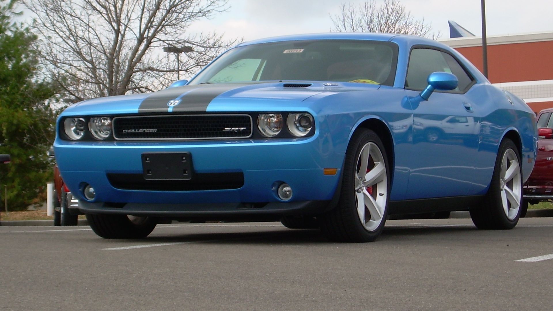 File:Dodge Challenger SRT8.JPG