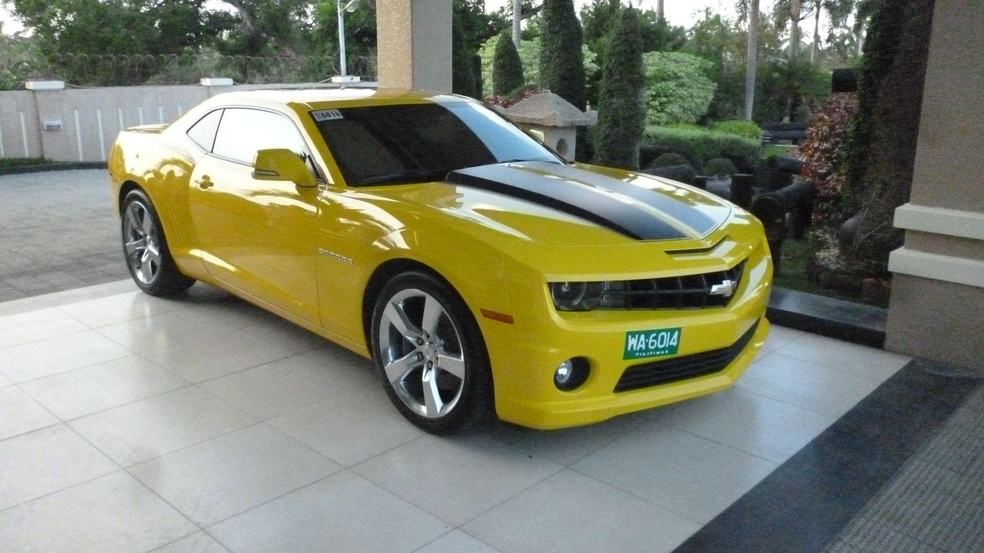 File:2012 Chevrolet Camaro 2SS V8 (2).jpg