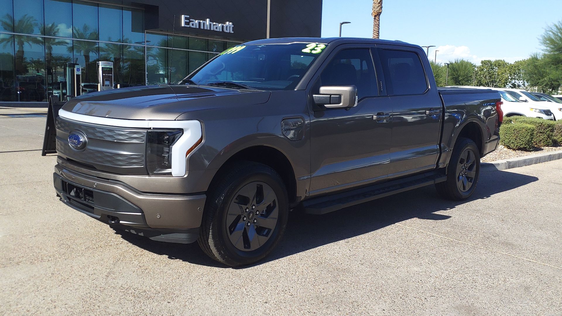 File:23 Ford F-150 Lightning Lariat.jpg