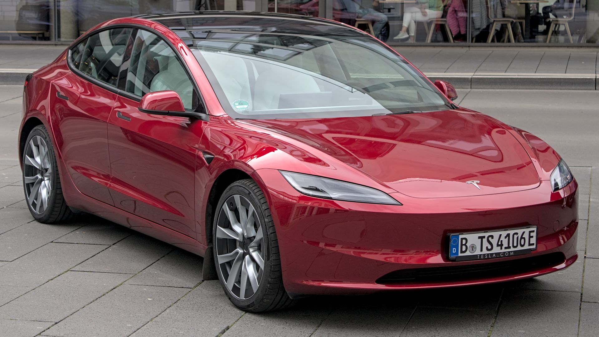 File:Tesla Model 3 (2023) Autofrühling Ulm IMG 9282.jpg