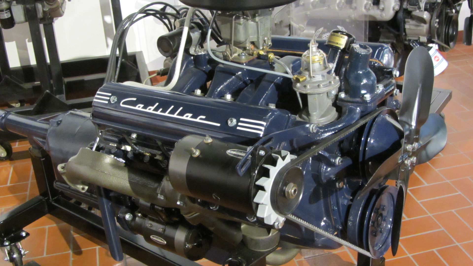 File:Cadillac OHV V-8, early fifties (24311977458).jpg