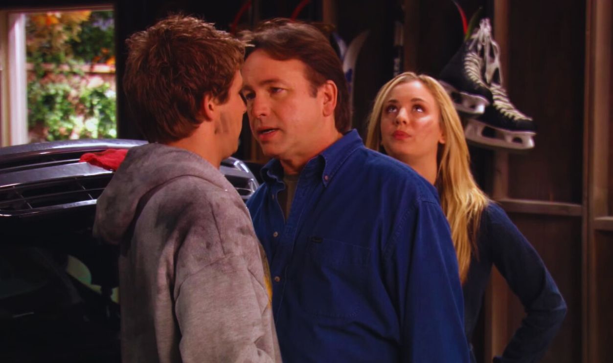 Screenshot from 8 Simple Rules (2002–2005)