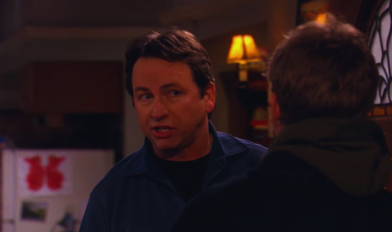 Screenshot from 8 Simple Rules (2002)
