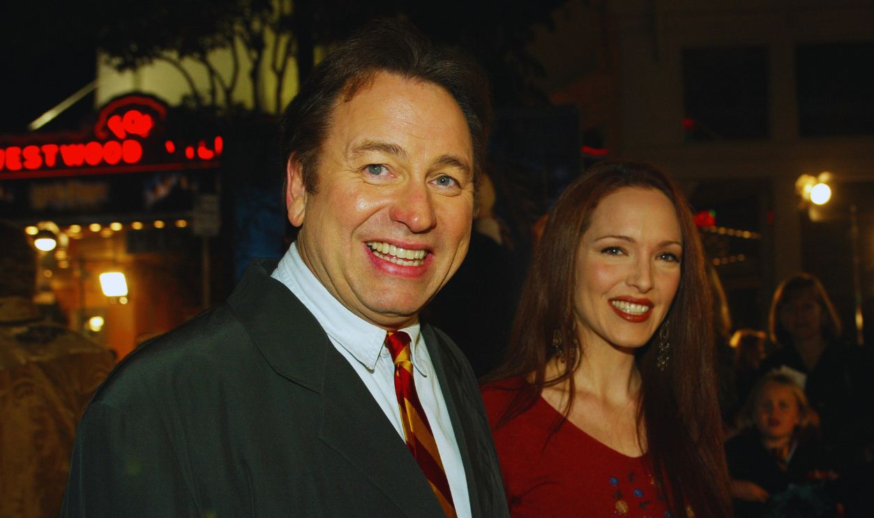 Gettyimages - 2264304, Harry Potter and the Chamber of Secrets John Ritter and Amy Yasbeck at the Los Angeles premiere of