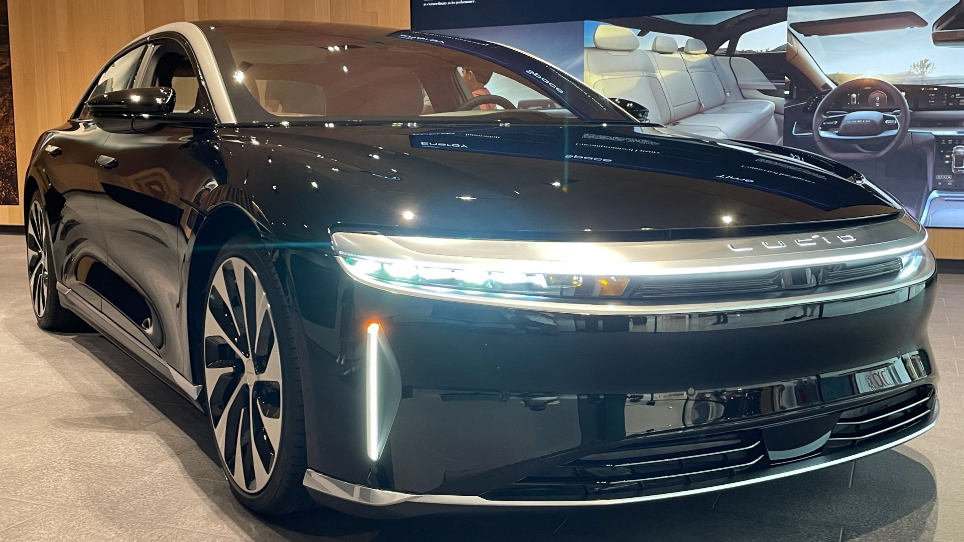 File:Lucid Air Grand Touring - front.jpg