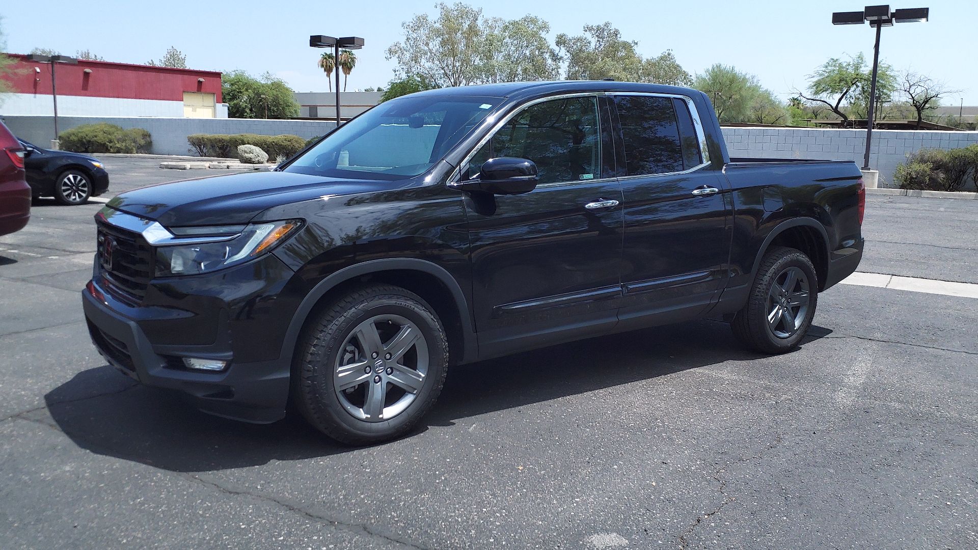 File:23 Honda Ridgeline RTL-E.jpg