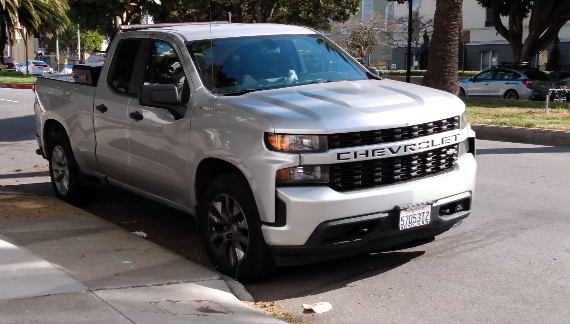 File:2020 Chevrolet Silverado 1500 Custom.jpg