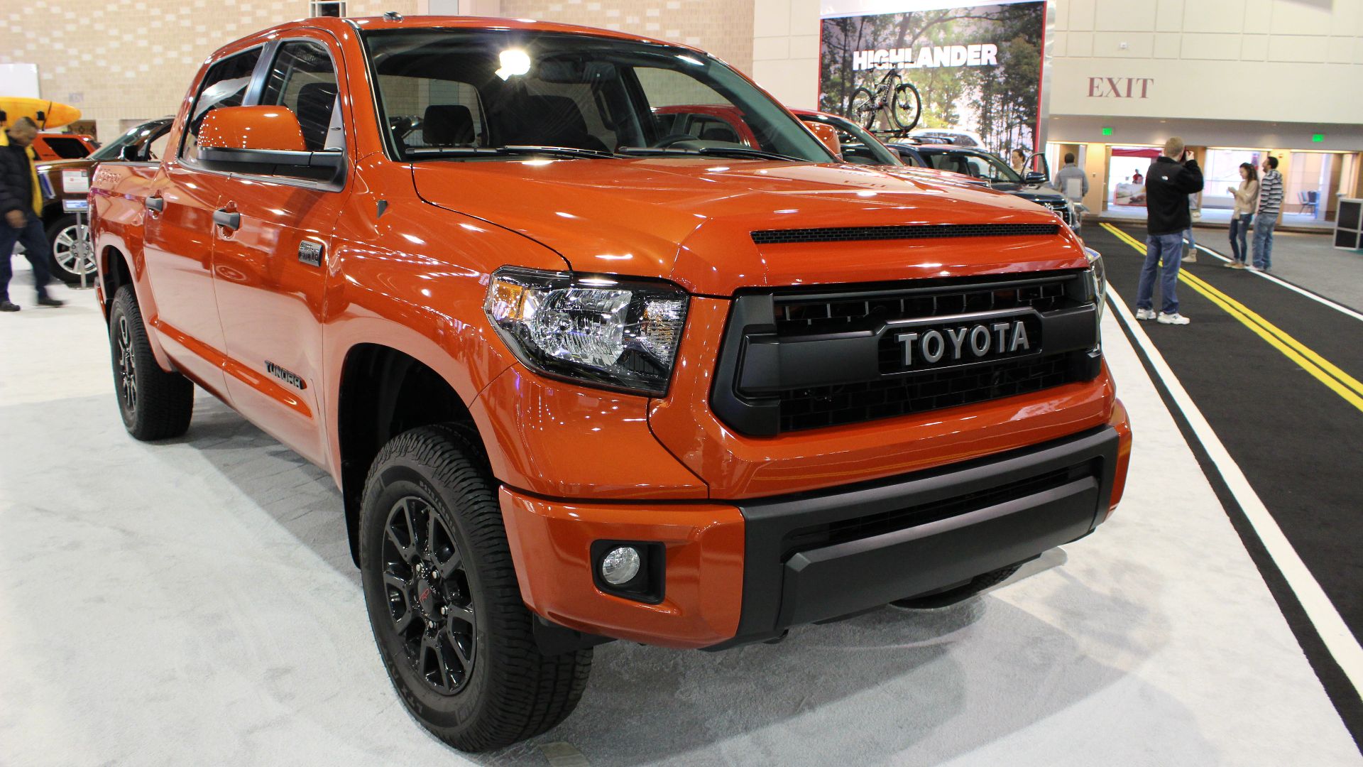 File:Toyota Tundra TRD Pro (15845664454).jpg