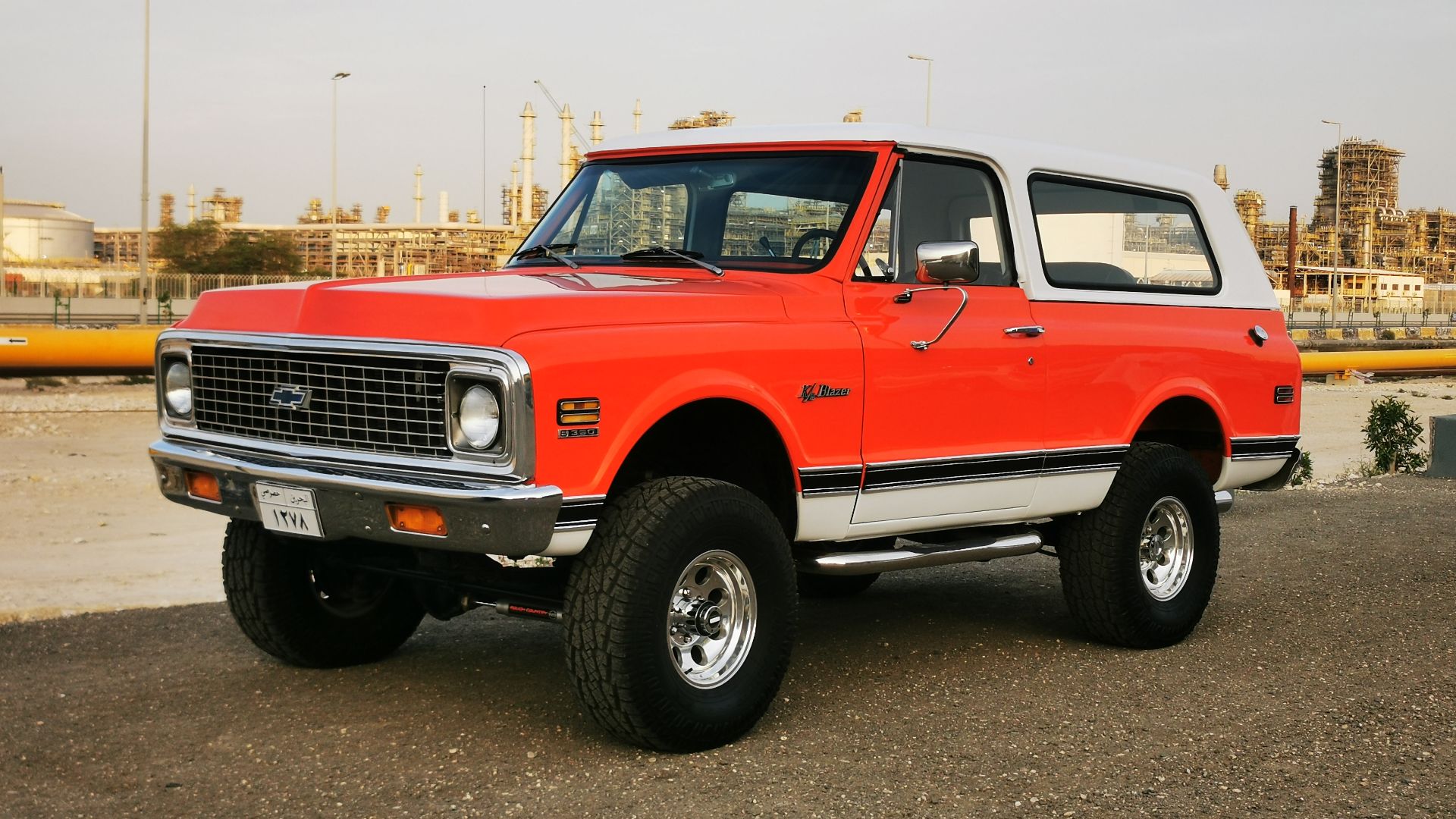 File:Chevrolet K5 Blazer Bahrain.jpg
