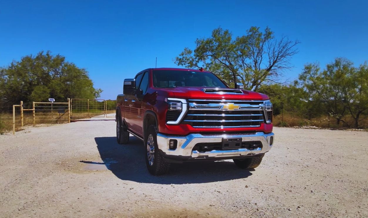 Chevrolet Silverado HD (6.6L Duramax Diesel)