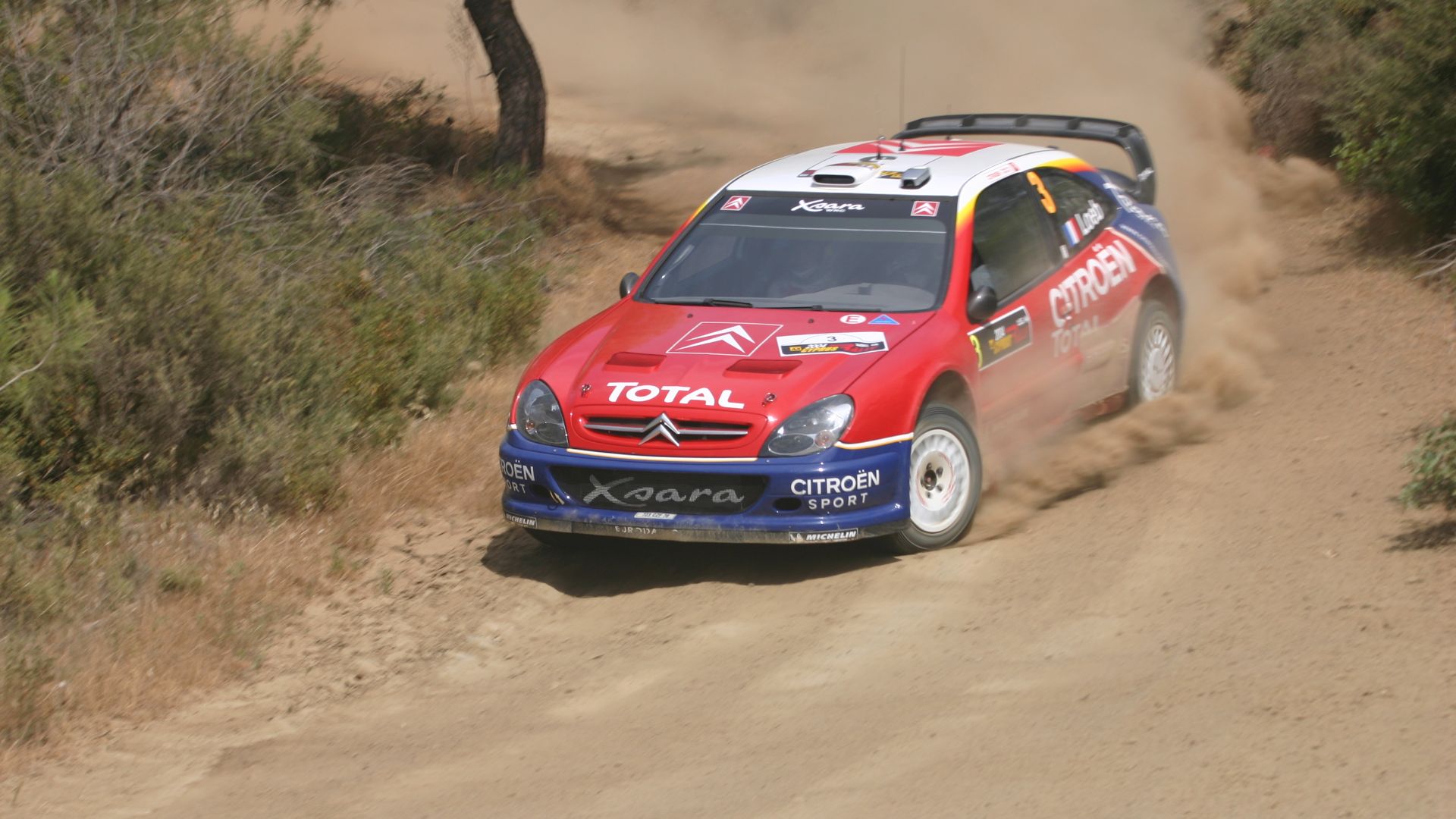 File:Sébastien Loeb - 2004 Cyprus Rally 2.jpg