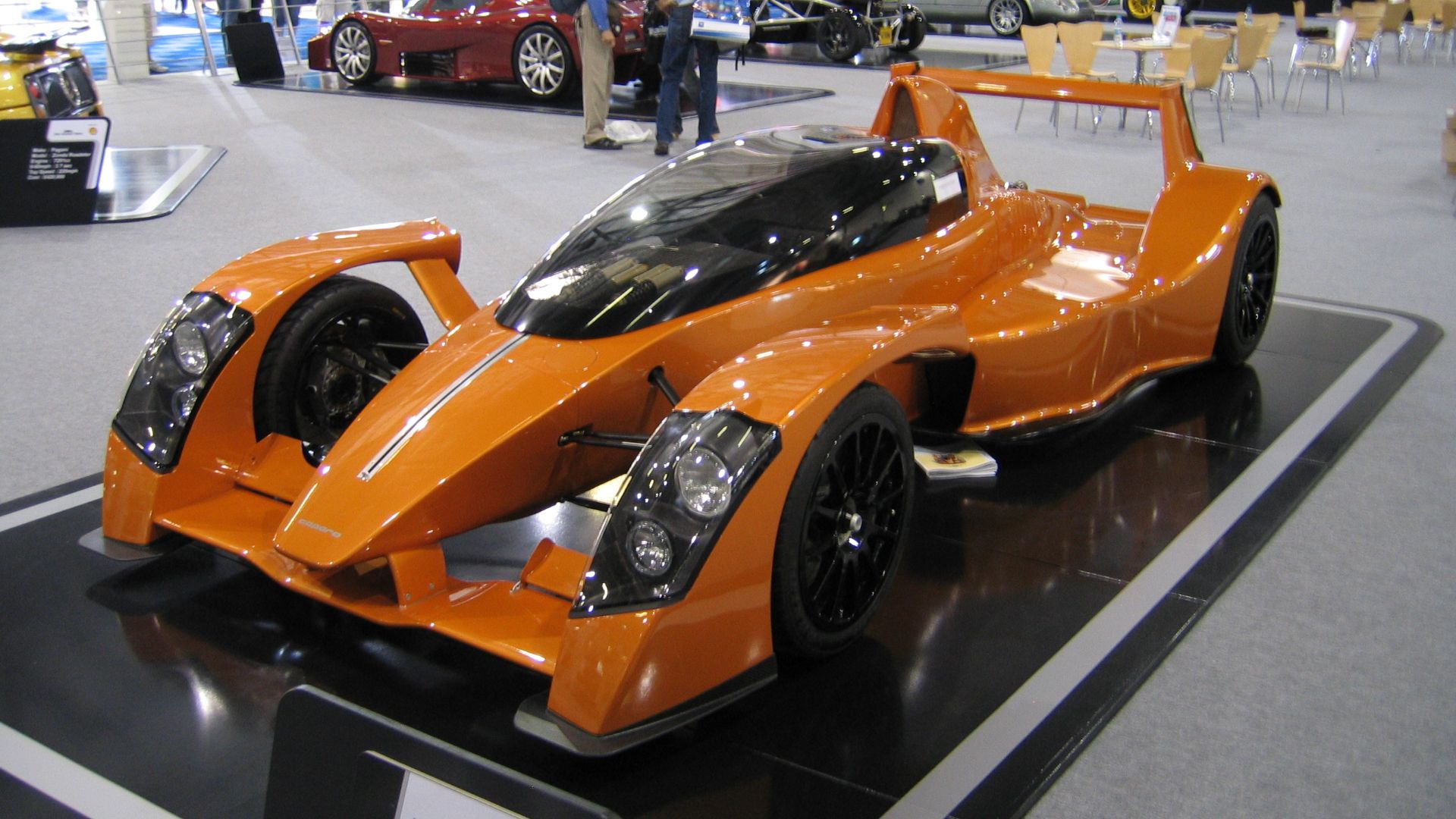File:Caparo T1 British International Motorshow 2006 195999165.jpg