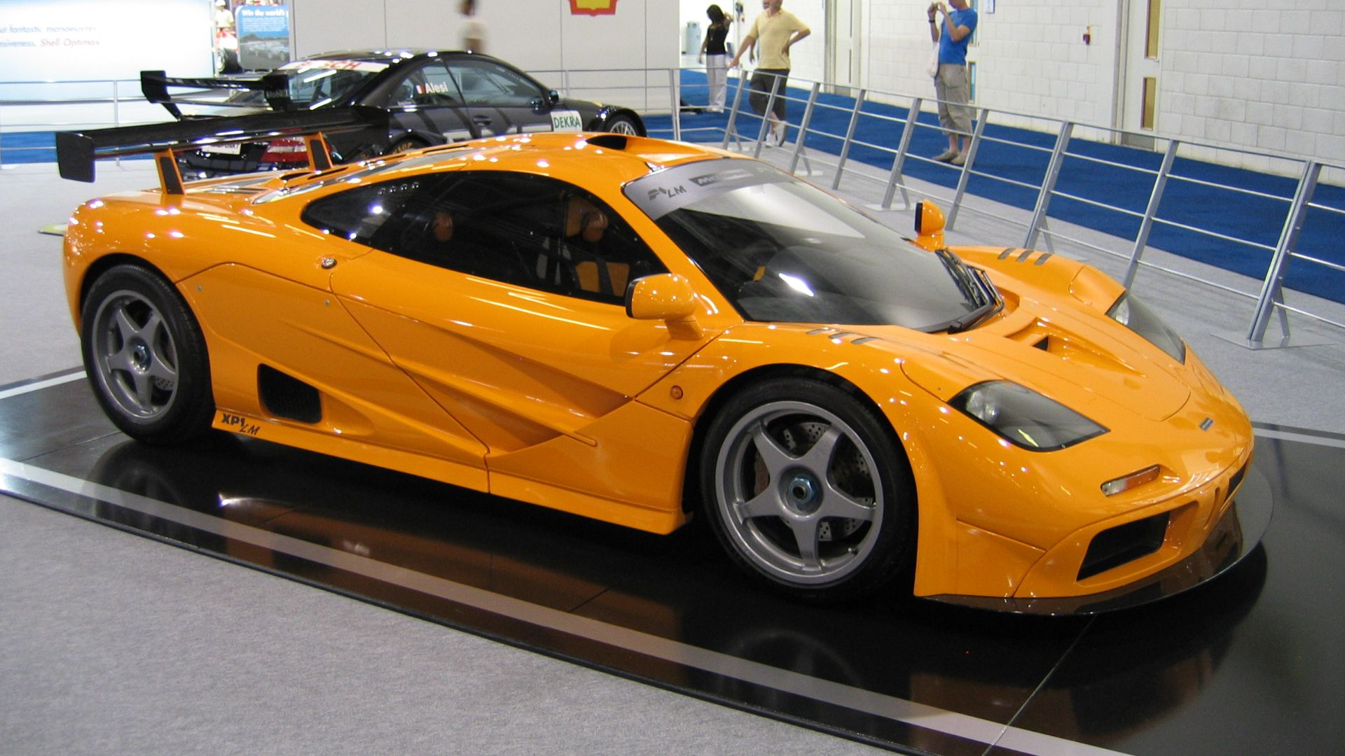 File:McLaren F1 LM.jpg