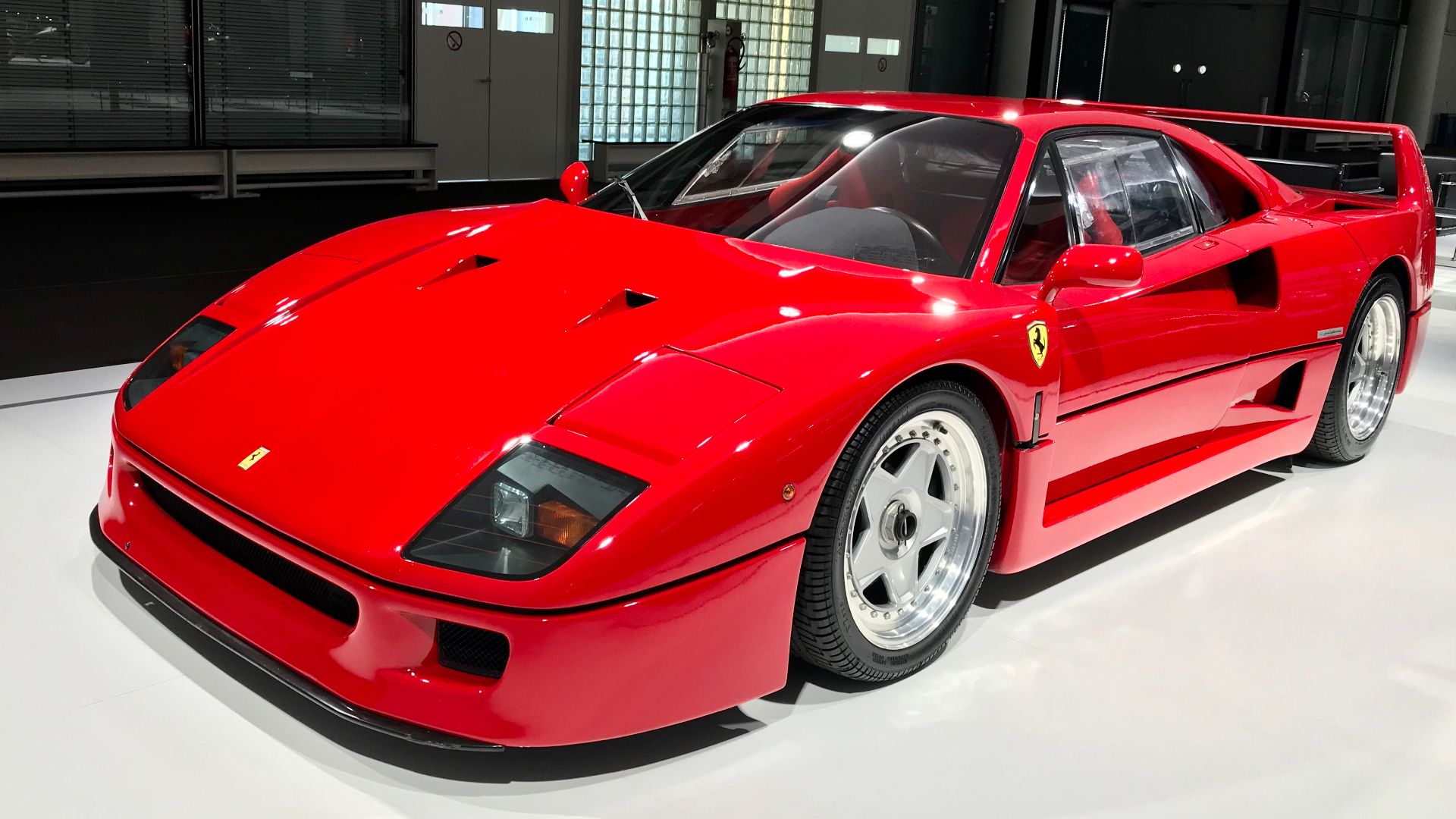 File:Ferrari F40, Grand Basel 2018(Ank Kumar,Infosys) 07.jpg