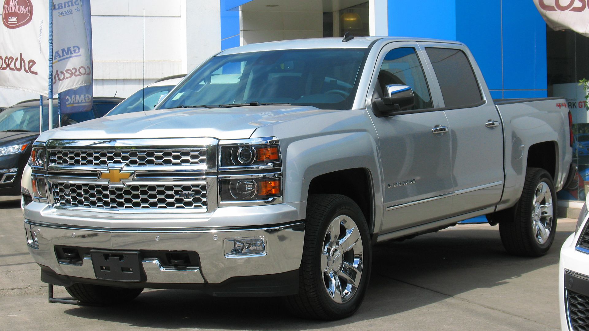 File:Chevrolet Silverado LTZ Crew Cab 4x4 2014 (12725670333).jpg