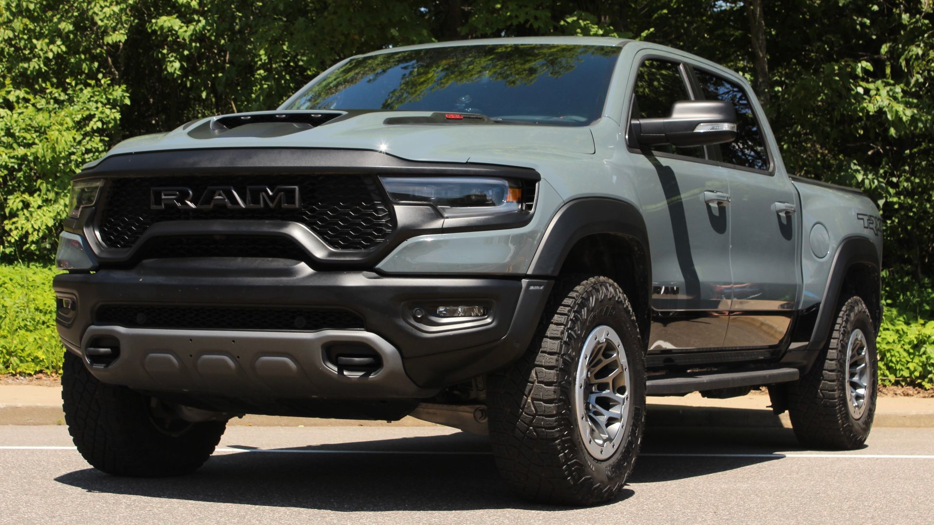 File:2021-22 RAM 1500 TRX.jpg