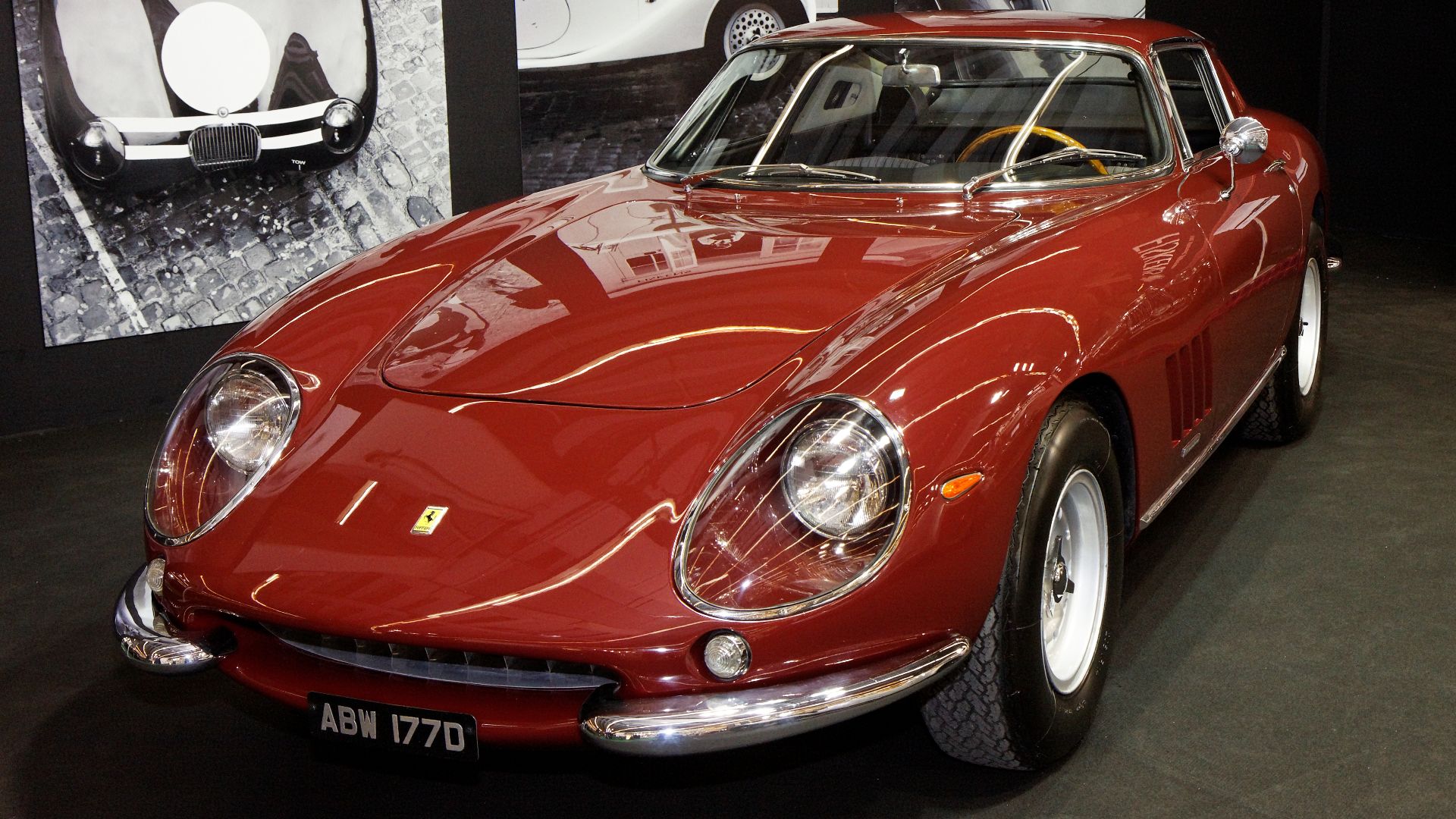 File:Rétromobile 2011 - Ferrari 275 GTB - 006.jpg