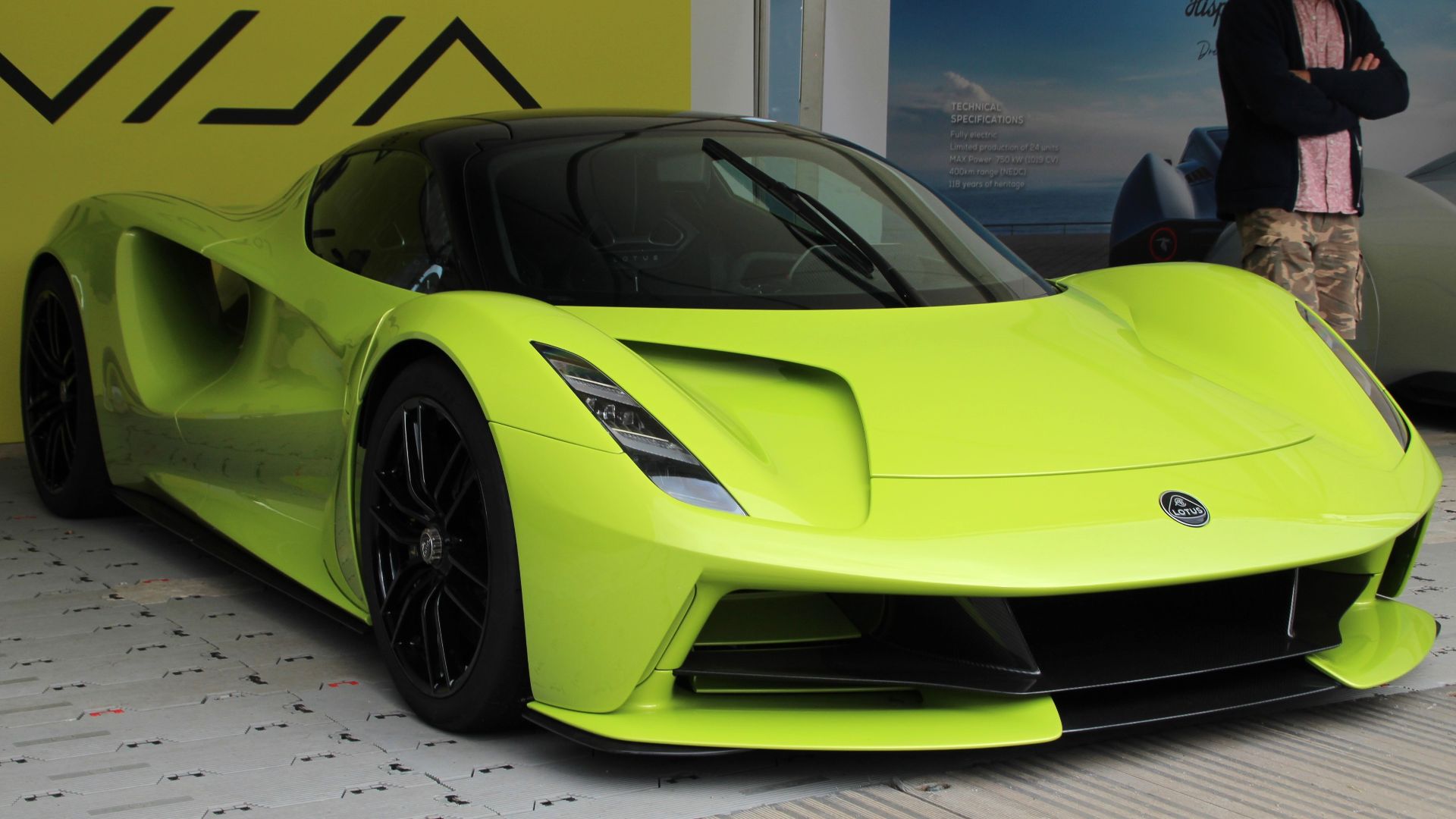 File:2022 Lotus Evija.jpg