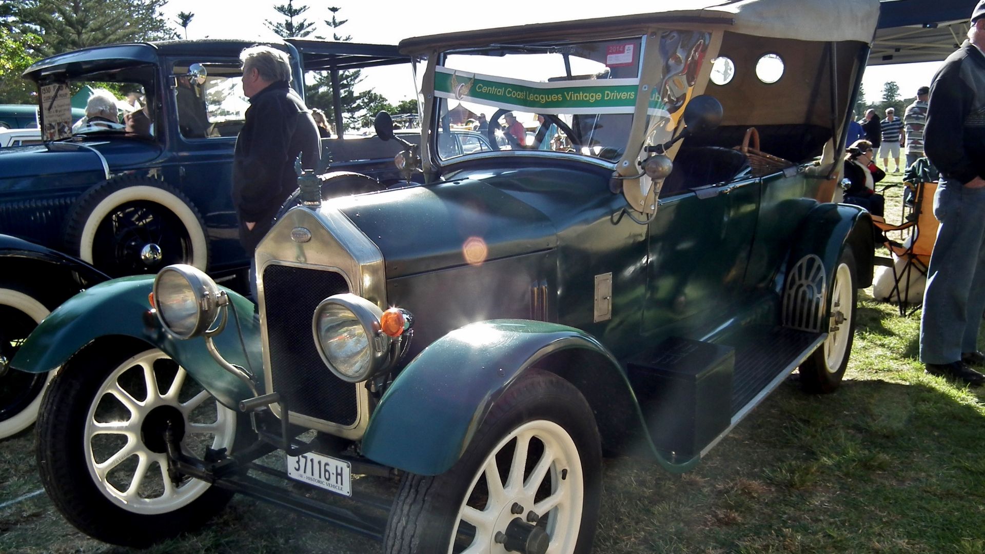 File:1923 Wolseley Fifteen tourer LF.jpg