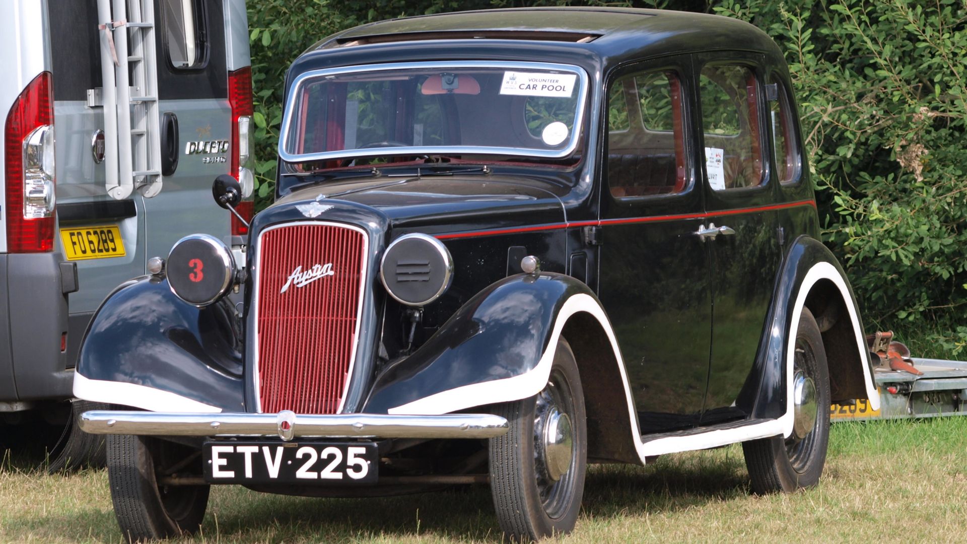 File:Austin 10 Cambridge (1938) (owner Bob Stewart).JPG